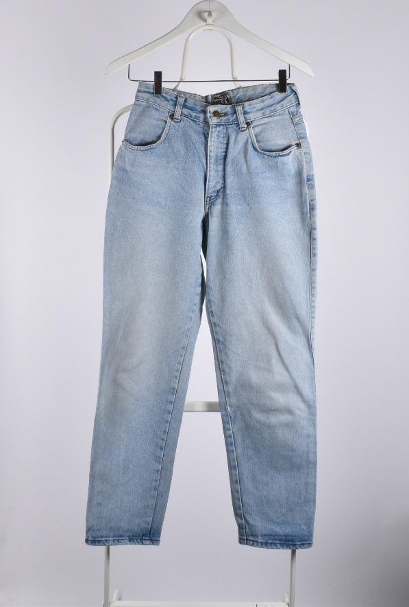 levis 304