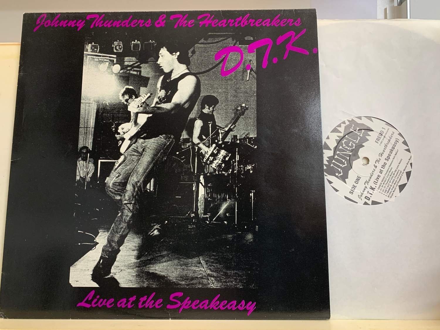 JOHNNY THUNDERS - LIVE AT THE SPEAKEASY