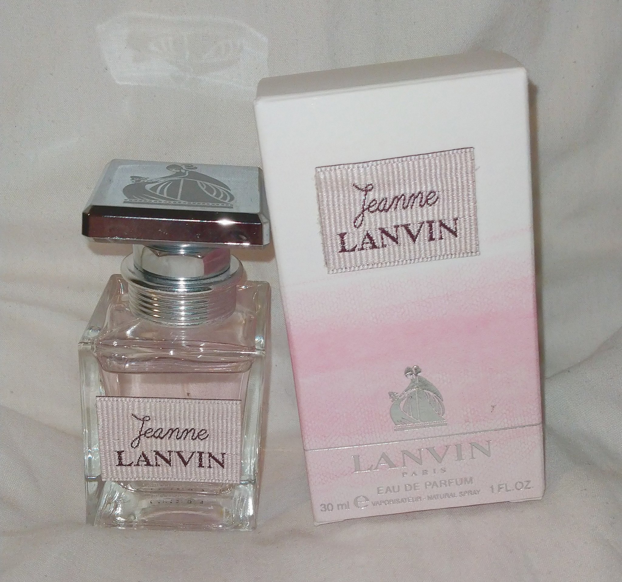 Lanvin Jeanne parfym (30 ml). (427716241) ᐈ Köp på Tradera Jeanne La Rose Lanvin Parfym | Nordicfeel