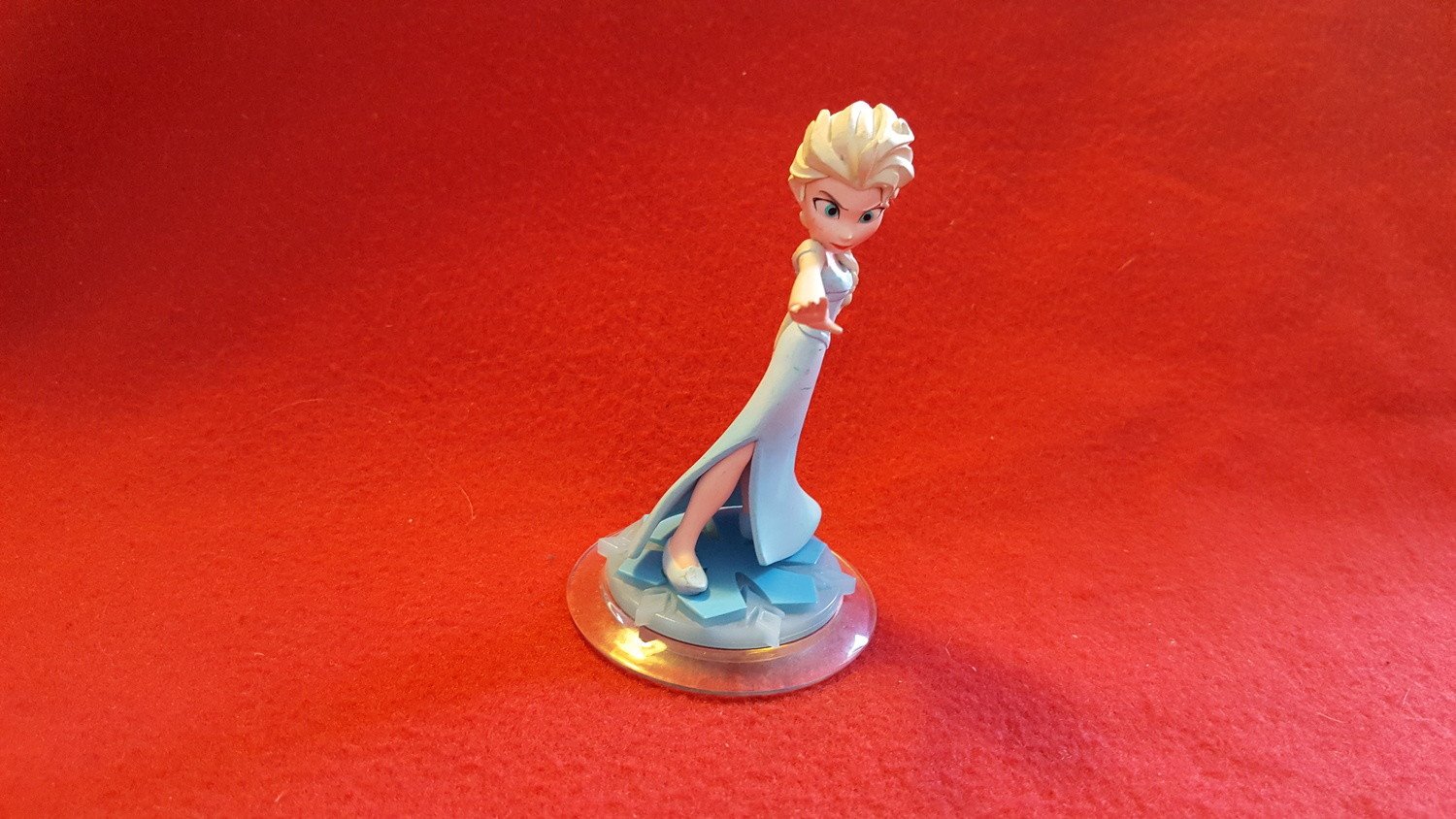 DISNEY INFINITY ELSA FROZEN FROST WII.. (347090381) ᐈ gameworld på Tradera
