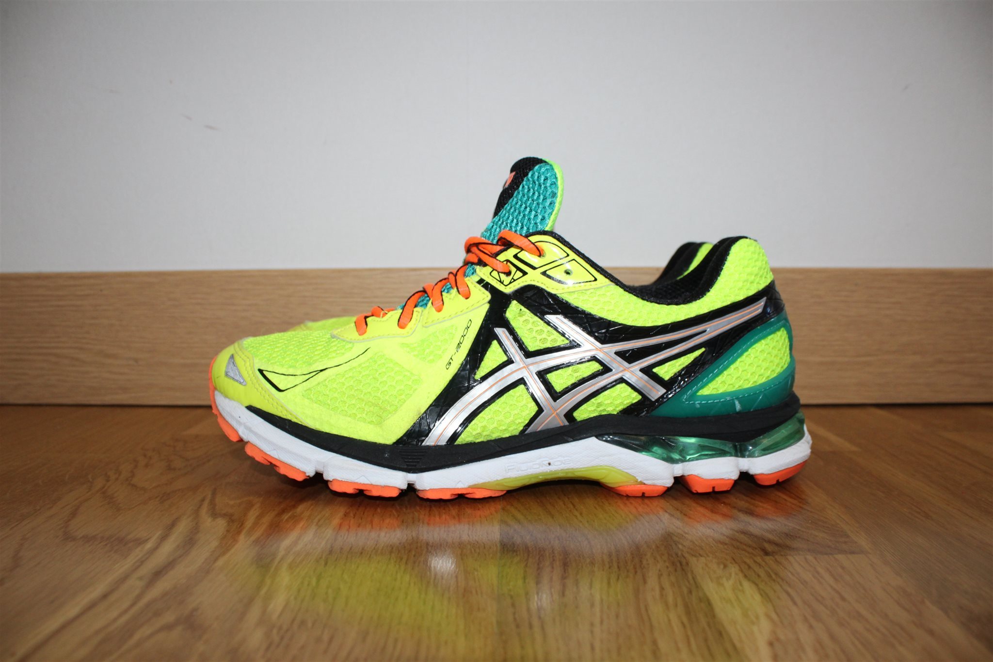 asics t32rq asics t32rq