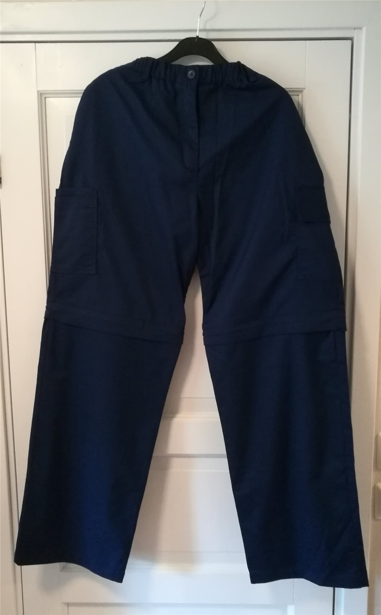 Snygga blå byxor med avtagbara ben som kan göras till shorts XL - Nya!!