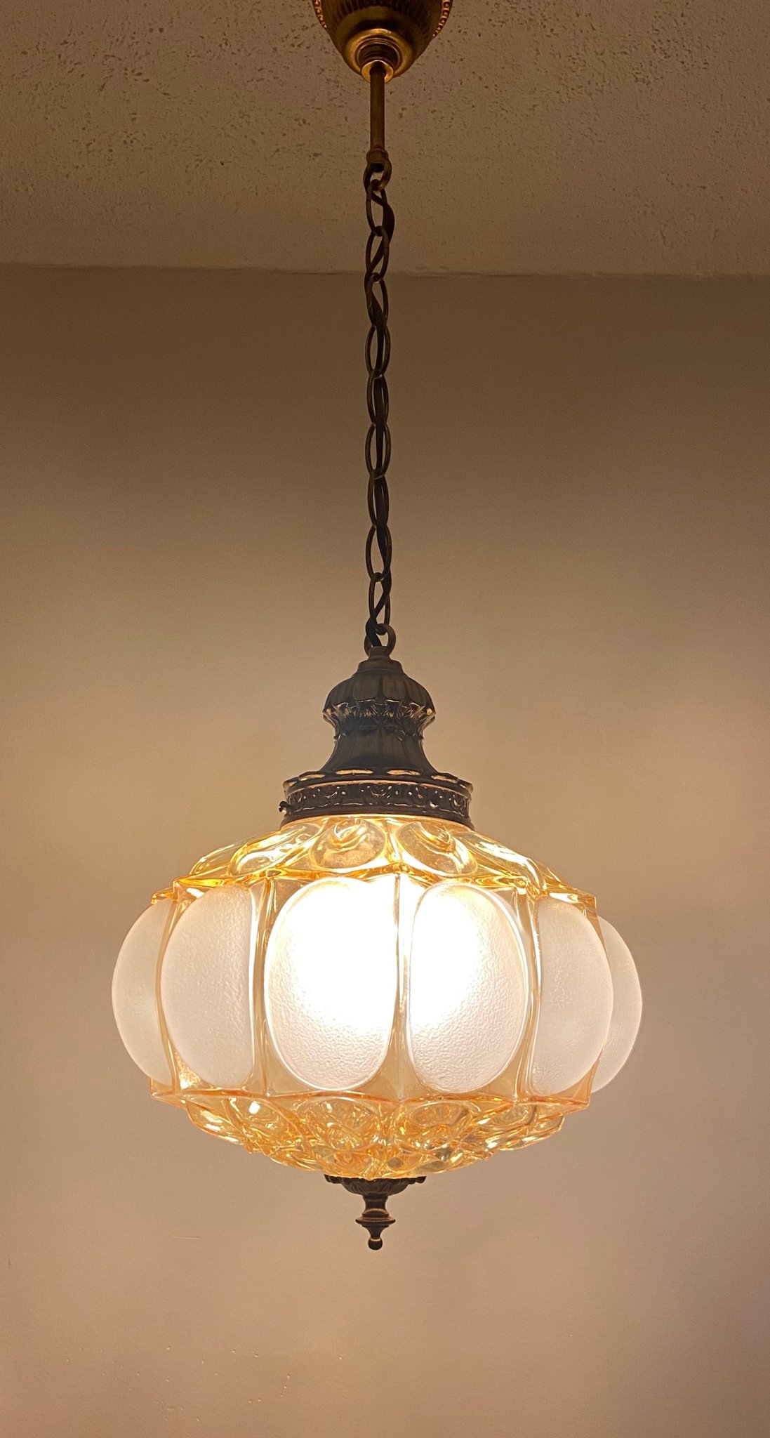 RETRO MÅNSKENSLAMPA LAMPA MÄSSING FROSTAT GLAS VINTAGE 20 30 TAL TAKLAMPA RETRO MÅNSKENSLAMPA LAMPA MÄSSING FROSTAT GLAS VINTAGE 20 30 TAL TAKLAMPA