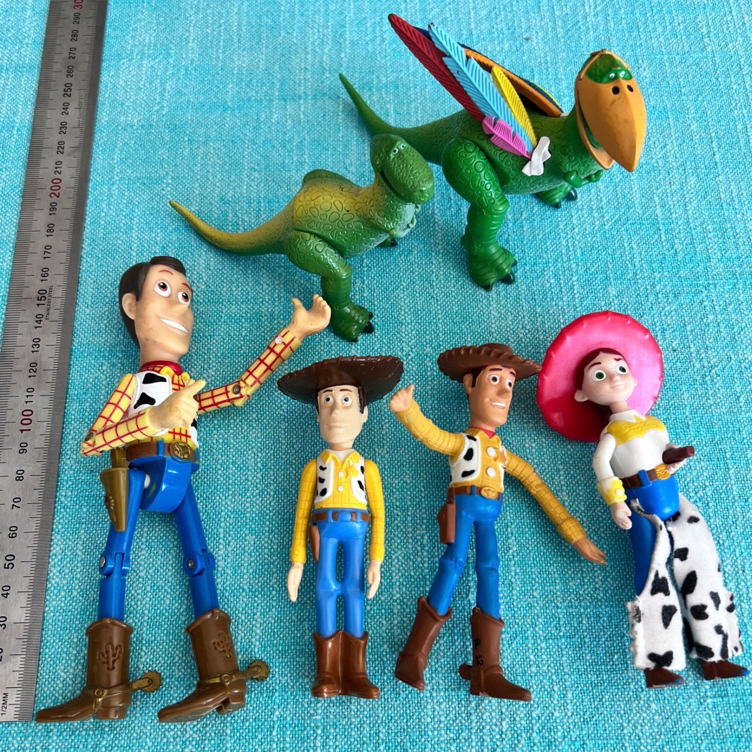 Se produkter som liknar Toy story figurer pixar woody.. på Tradera