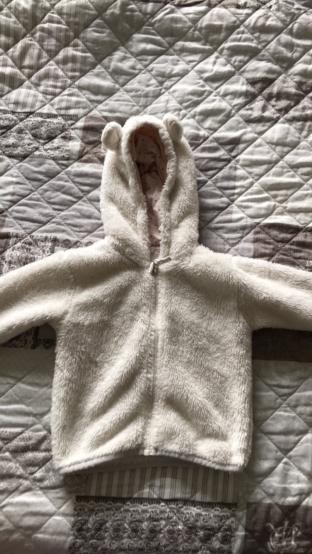 Teddy tröja från hm 74 Teddy tröja från hm 74