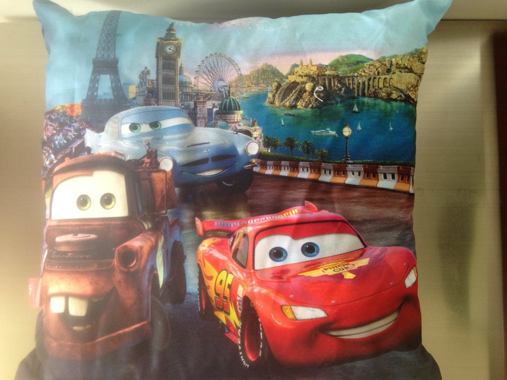 Kuddfodral disney cars blixten på tradera.com inredning för barnrum,