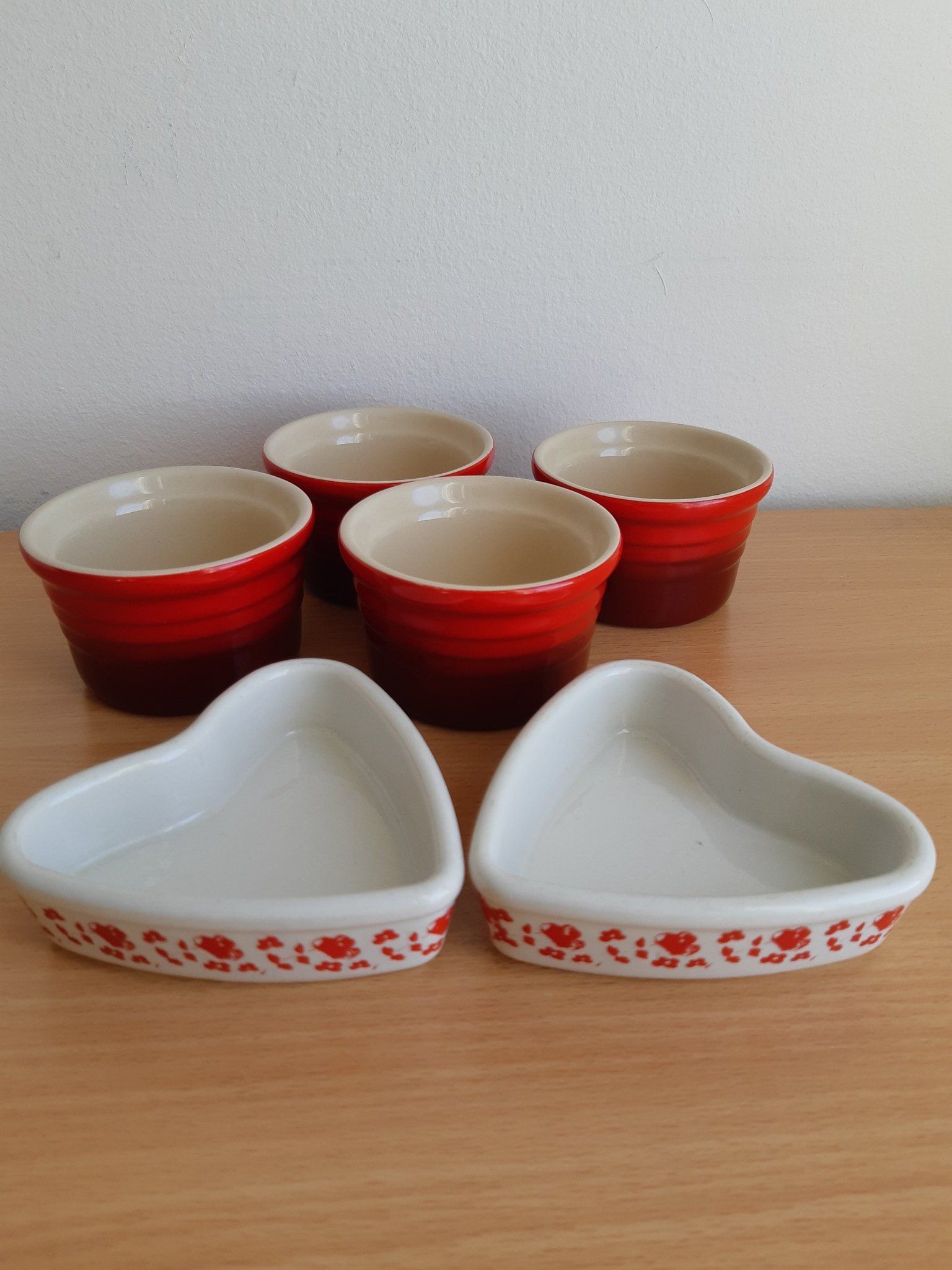 Le Creuset ramekins, 4 st. med ugnsformar Tre Ess , Arabia, 2 st.