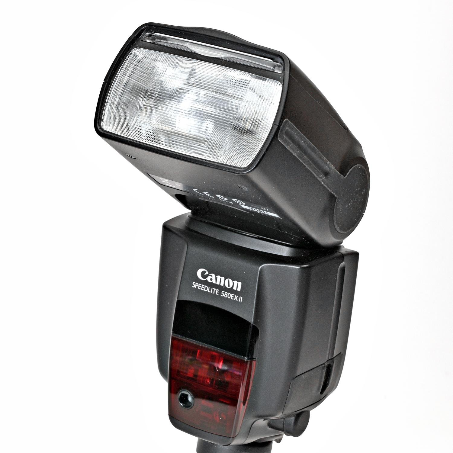 Se produkter som liknar Canon Speedlite 580 EX II på Tradera (584039161)