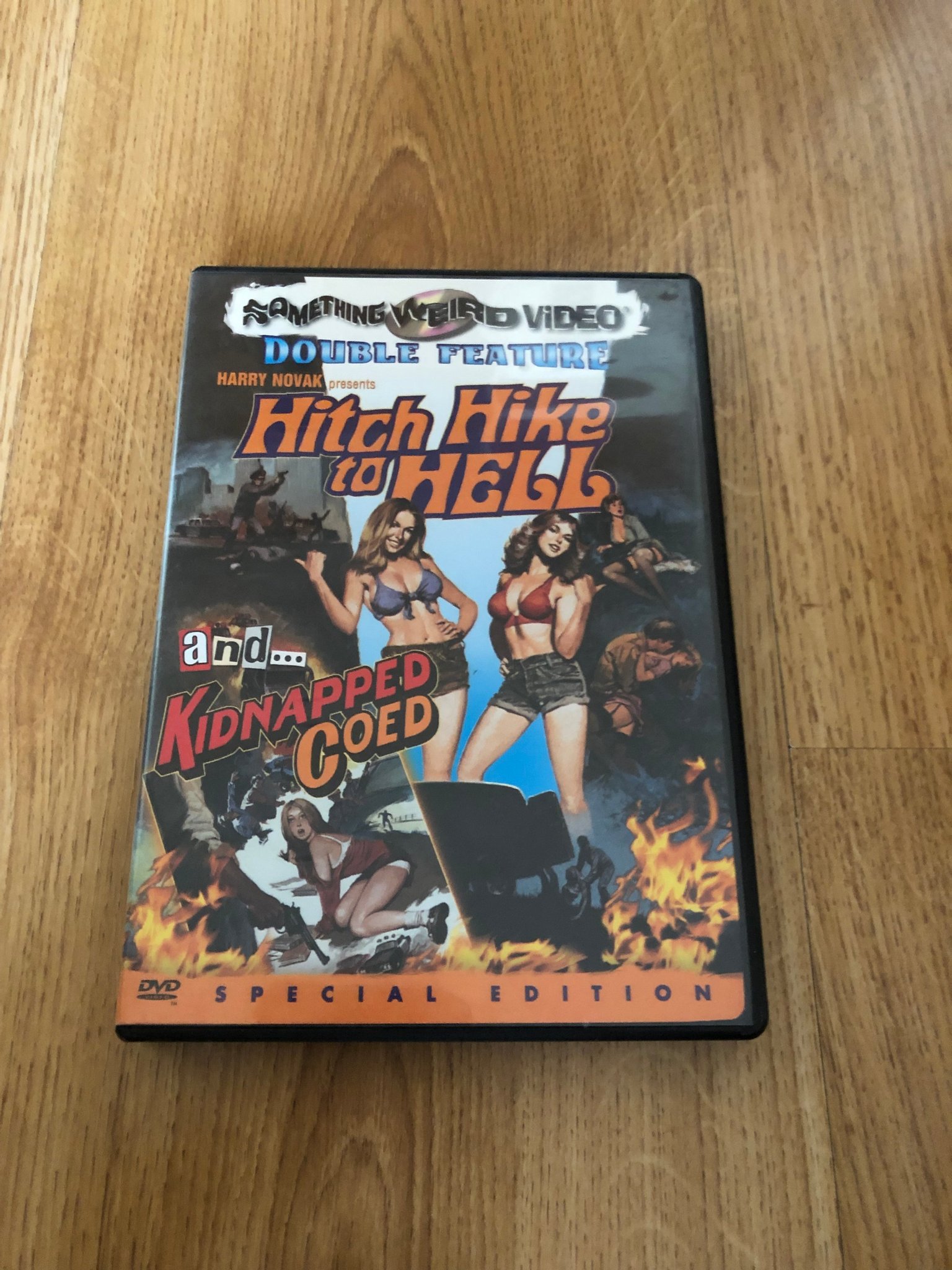 Se produkter som liknar HITCH HIKE TO HELL (1977) + K.. på Tradera