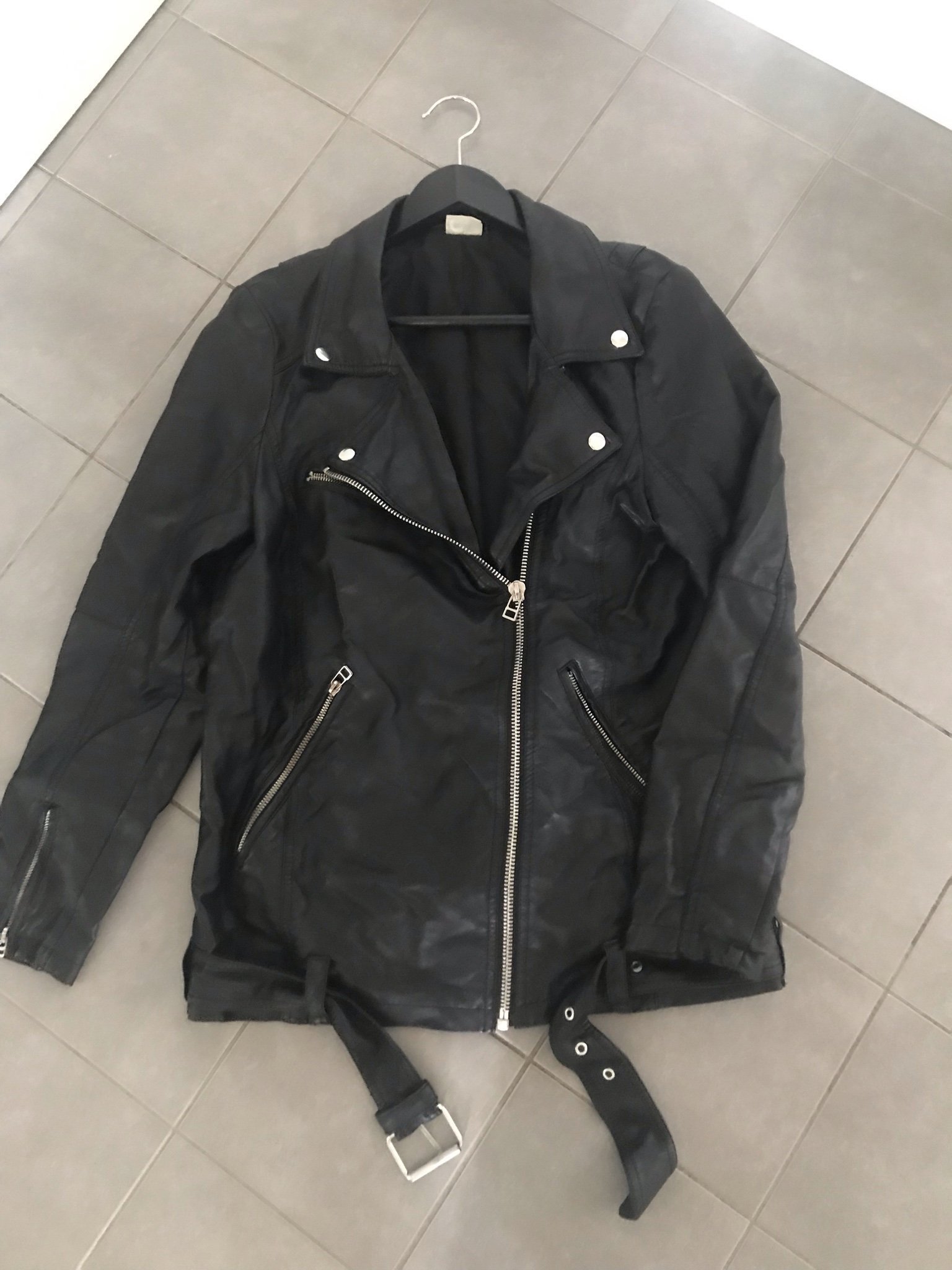 Jacka skinnimitation lång bikermodell strl 38
