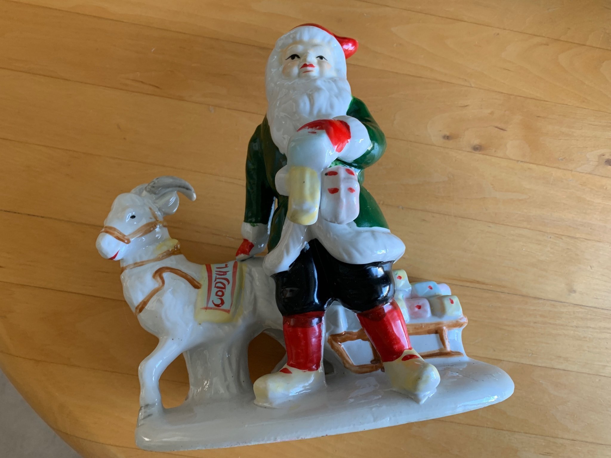 Julbelysning Tomte Med Släde 2025 Carine Kaitlynn