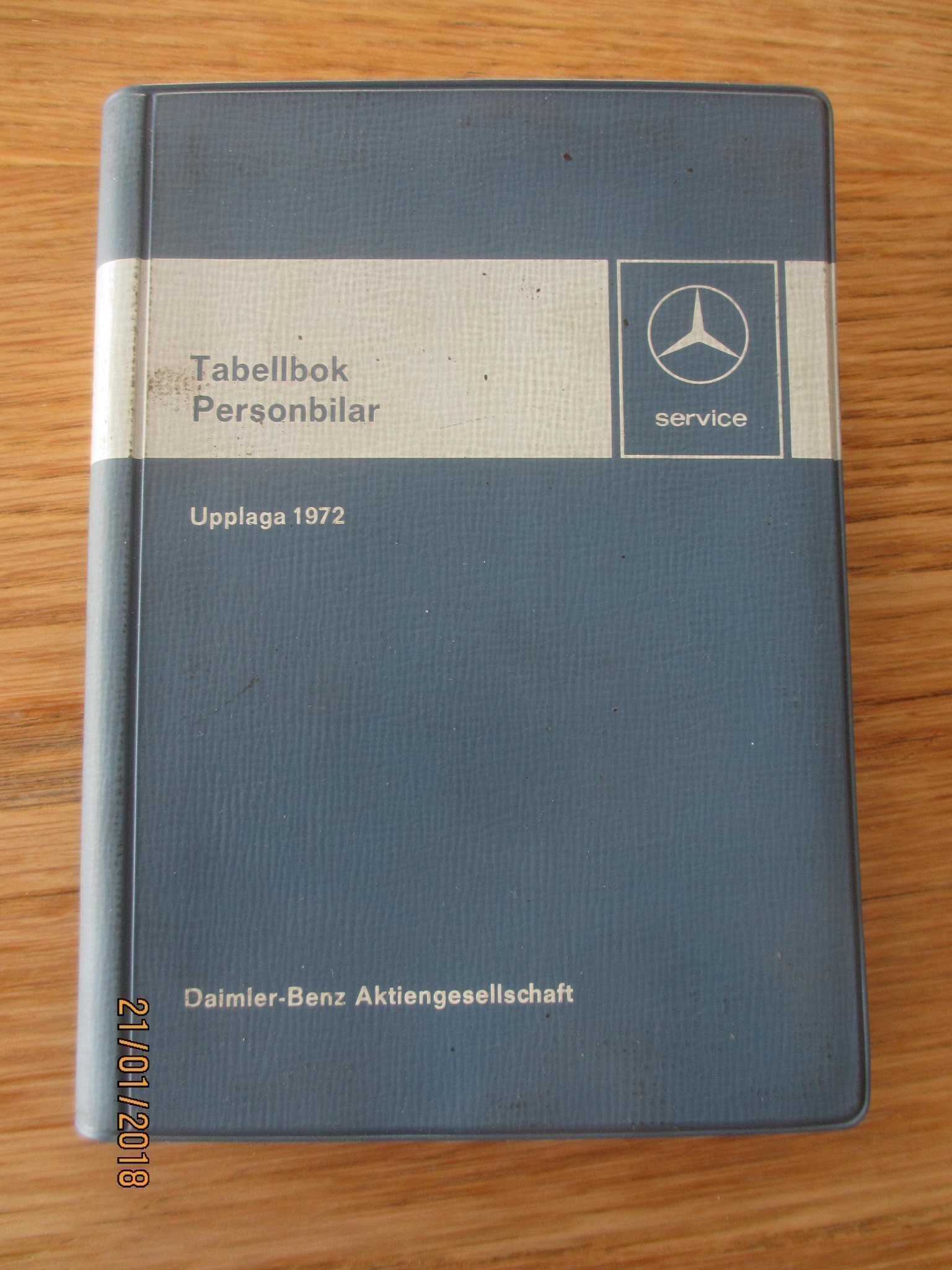 Mercedes, faktaspäckad tabellbok på svenska 1972