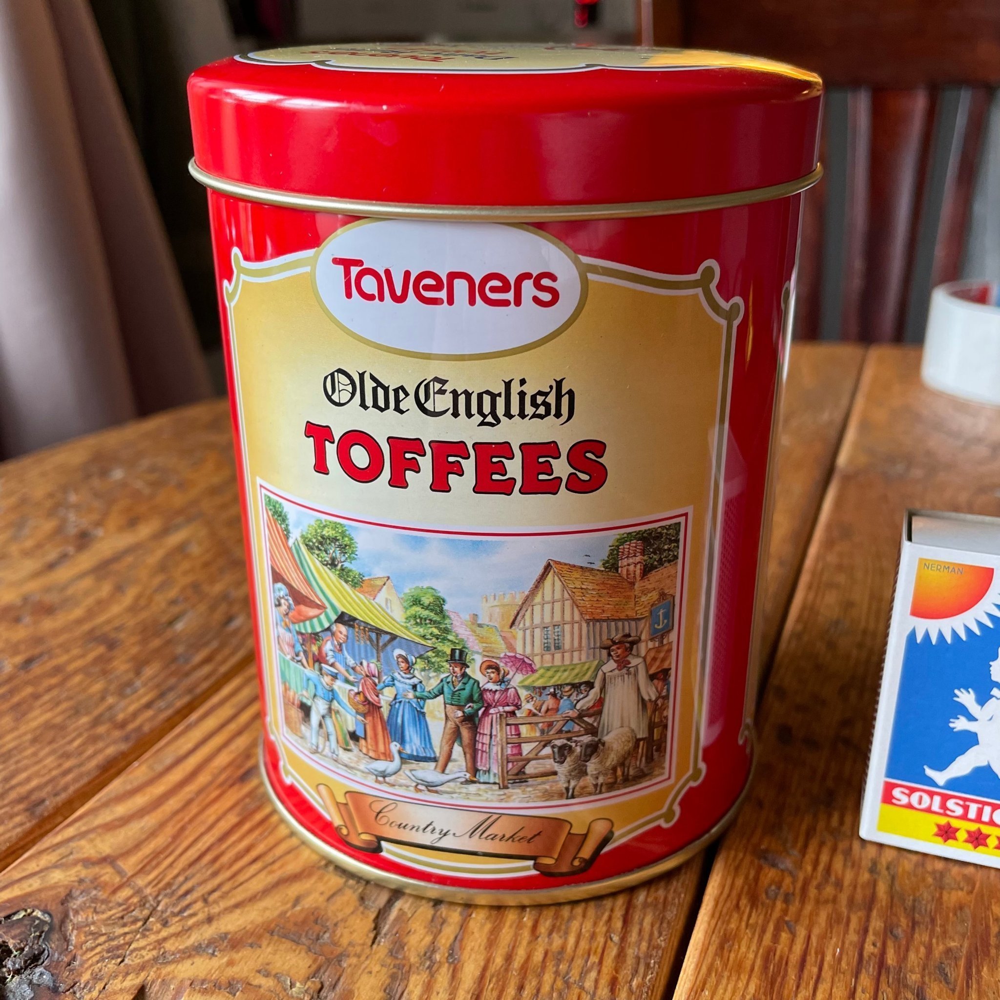 Taveners Old English Toffees Plåtburk Smörk.. Köp på Tradera