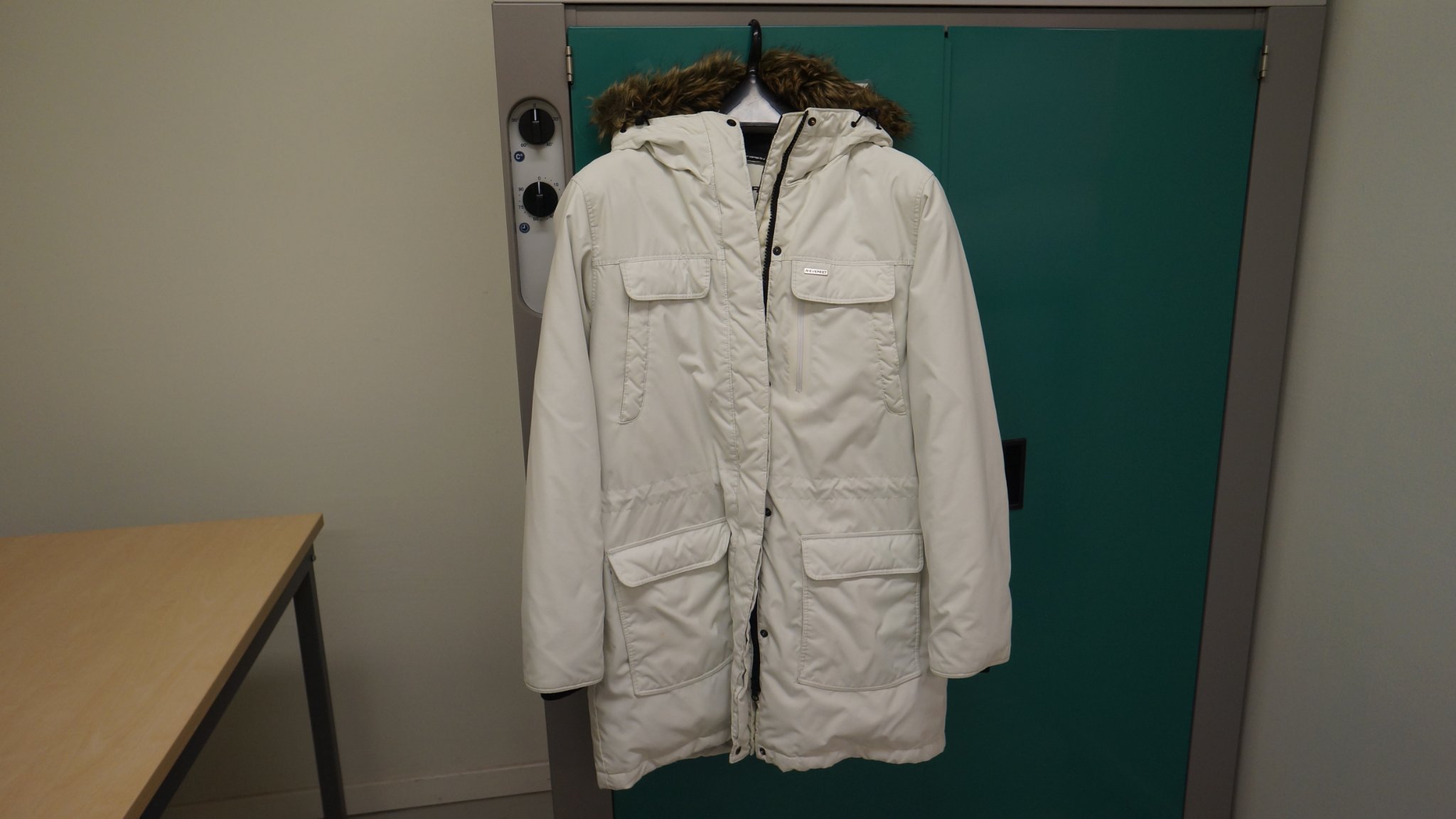 VIT EVEREST DUNJACKA PARKA strl 40 (416876657) ᐈ Köp på VIT EVEREST DUNJACKA PARKA strl 40 (416876657) ᐈ Köp på