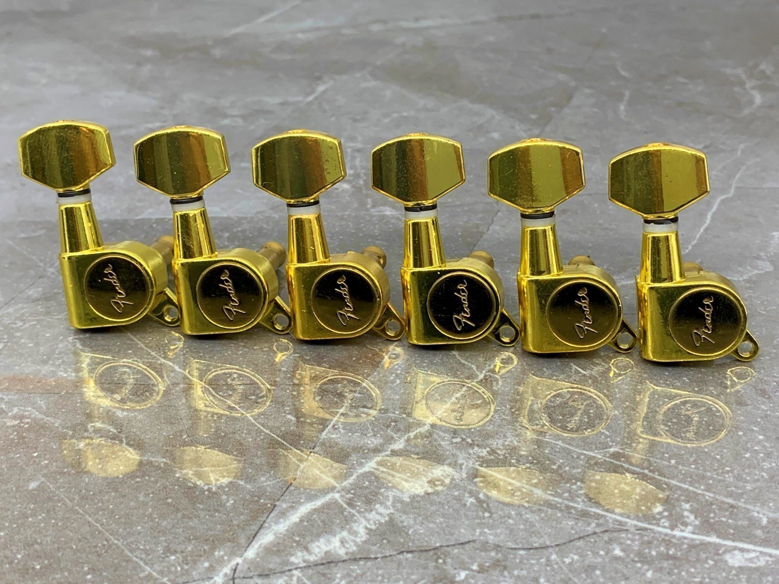 Fender Tuning Pegs/Machine Heads for Stratocast.. (444434319) ᐈ Köp på