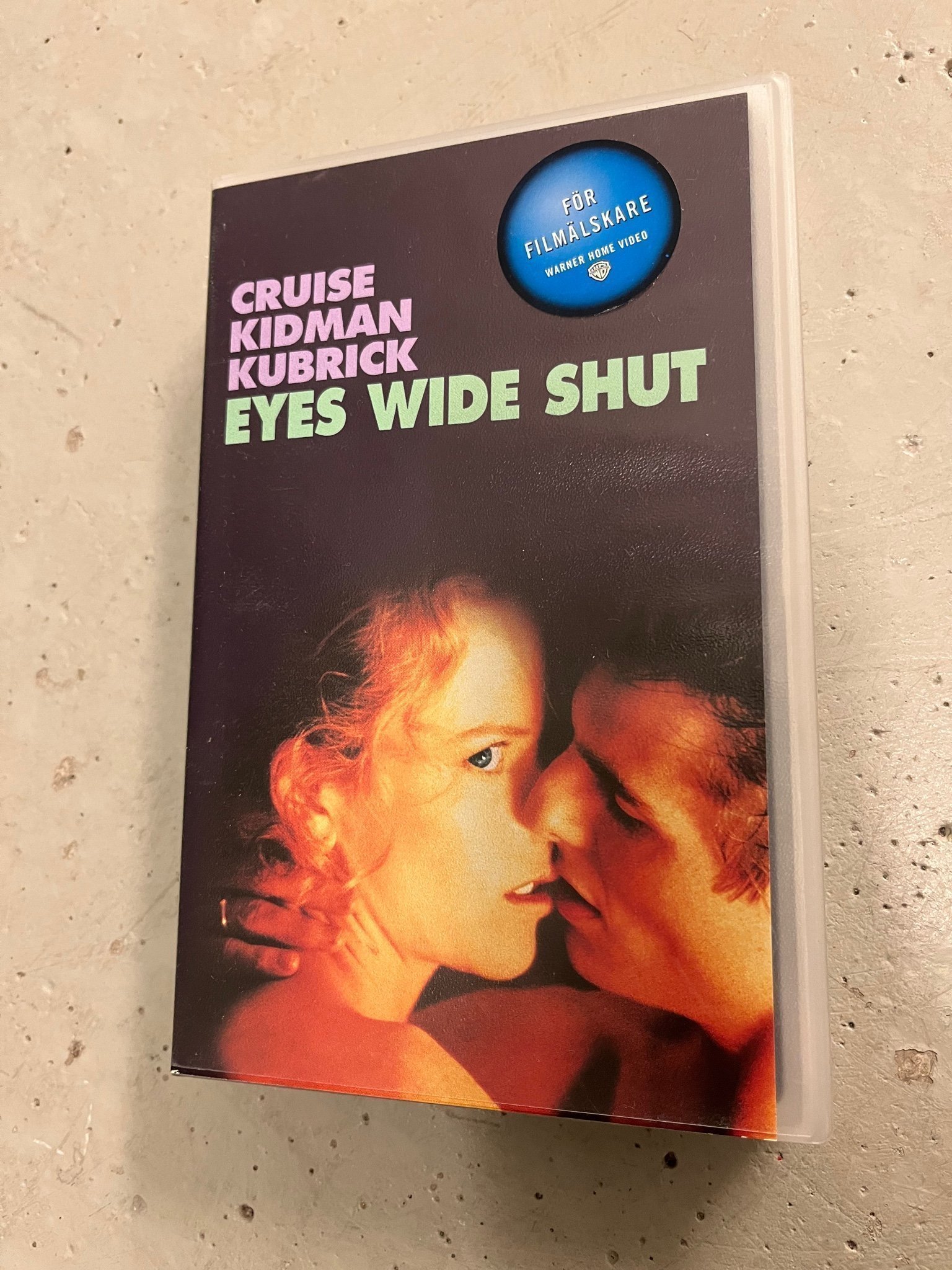Eyes Wide Shut VHS Köp på Tradera (612976984)
