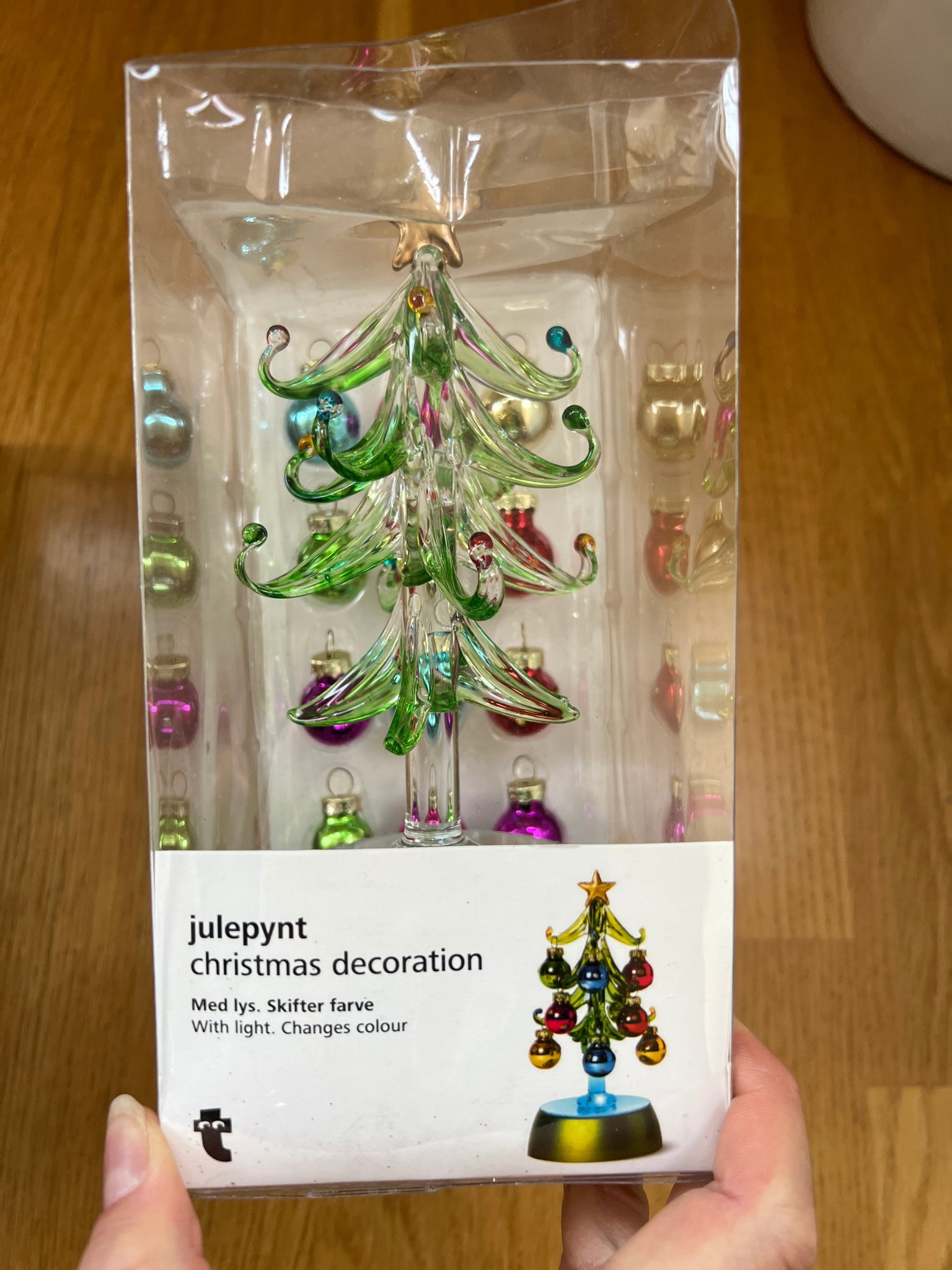Liten julgran julpynt med ljus, skiftar färger Köp på Tradera (612684320)