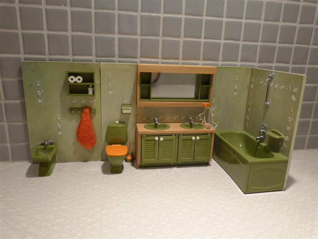 Lundby badrum toalett badkar handfat till dockhus retro på tradera ...