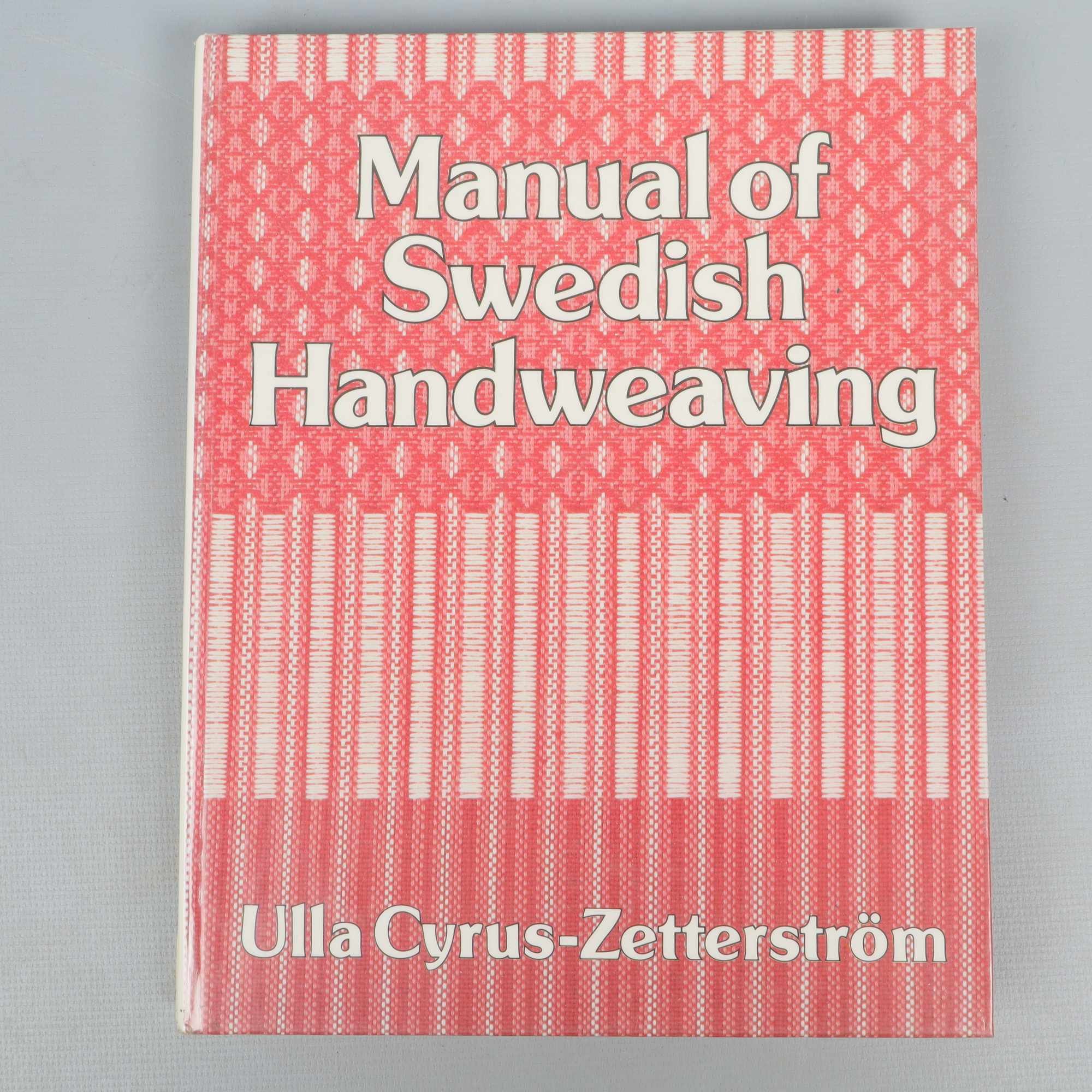 Se produkter som liknar Manual of Swedish Handweaving.. på Tradera
