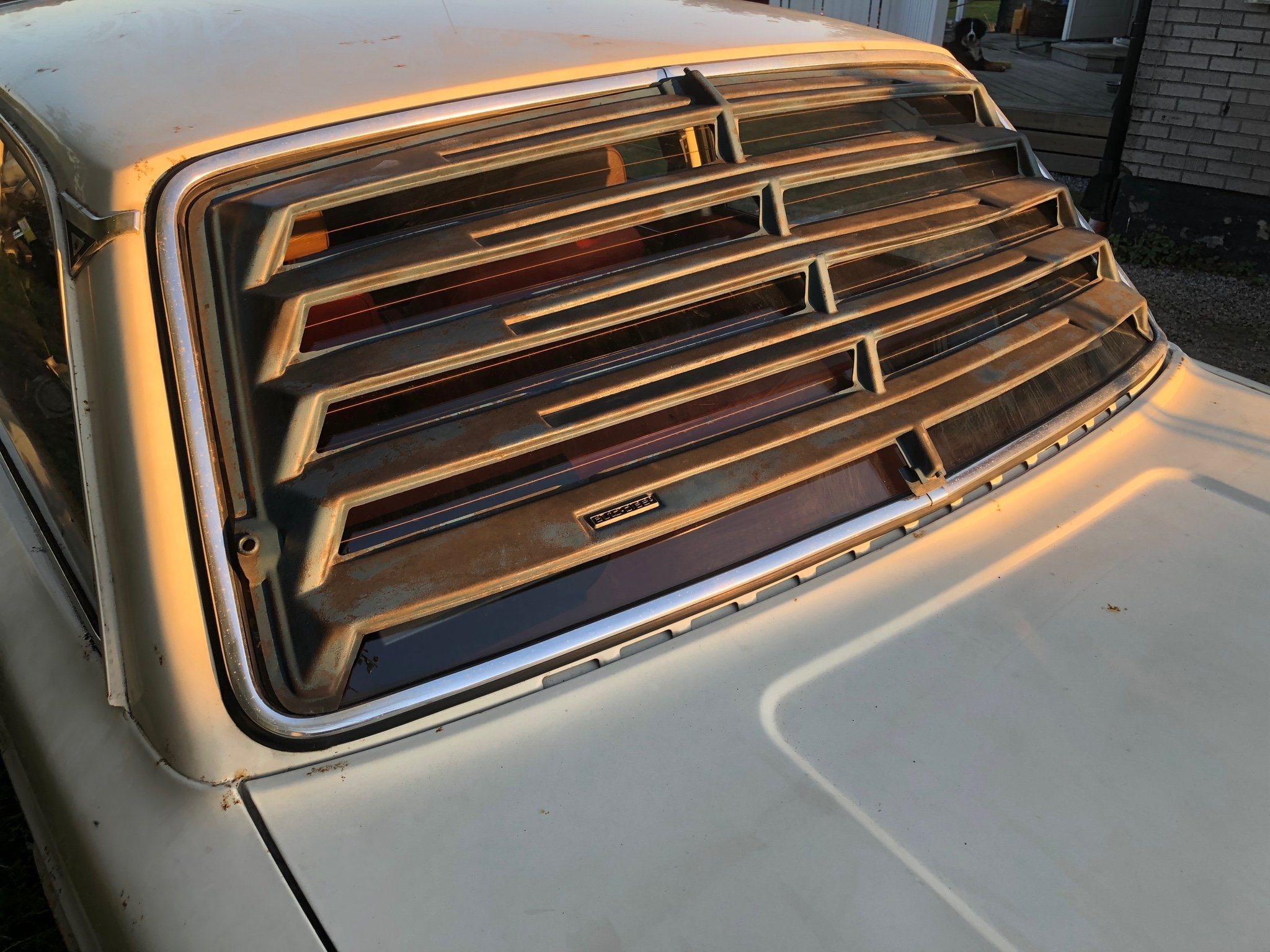 Se produkter som liknar Jalusi Volvo 140 240 på Tradera (552467730)