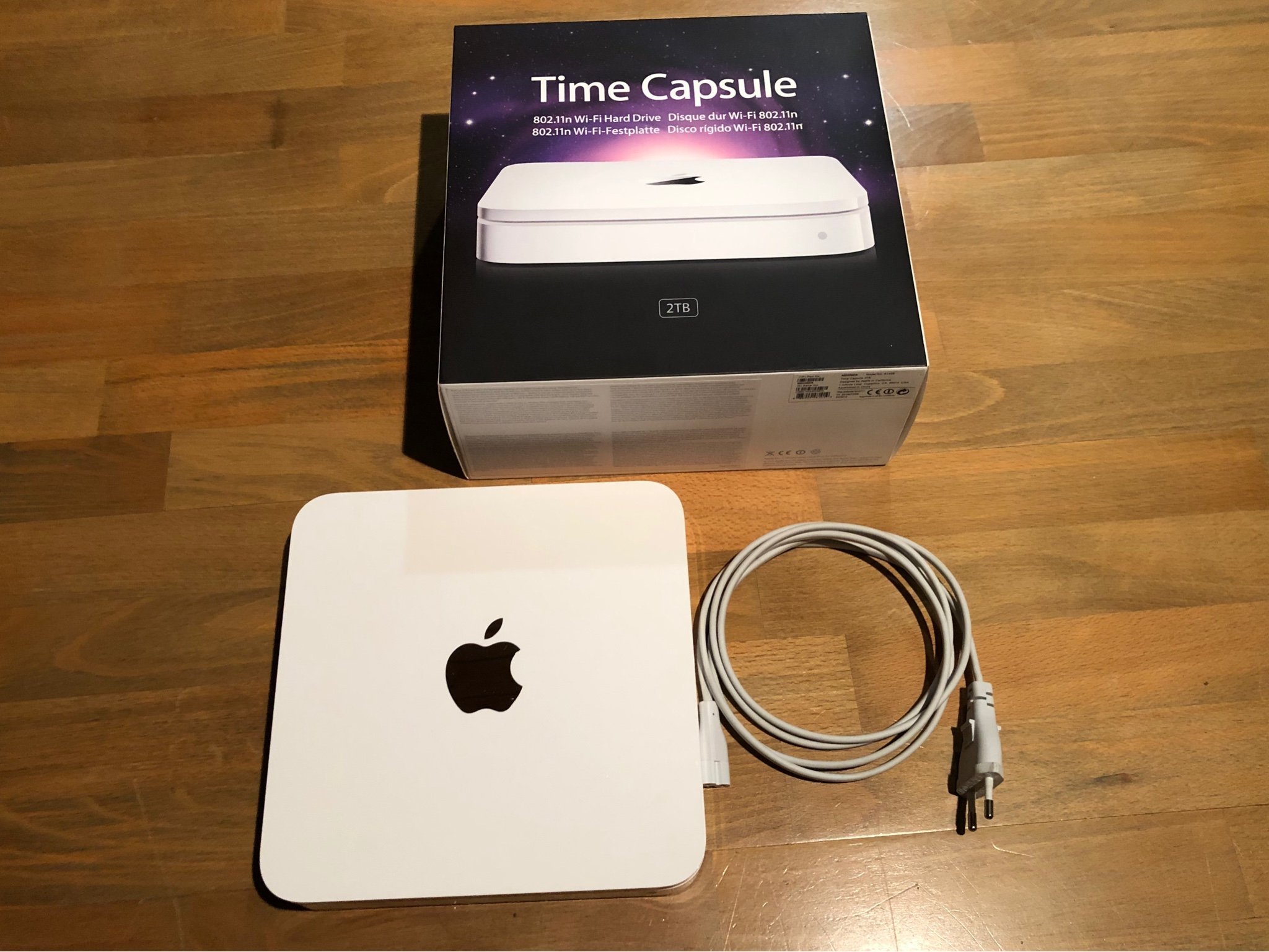 Apple Time Capsule 2TB A1409 374837806 K p P Tradera