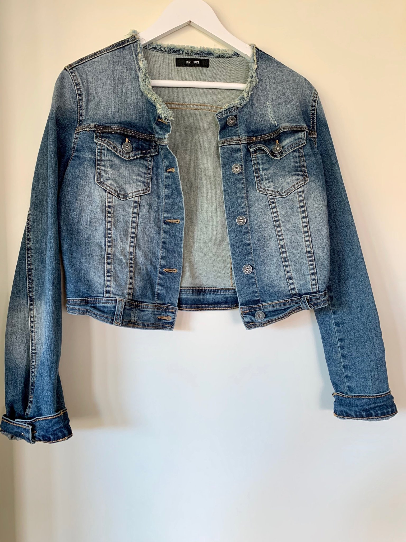 Kort jeansjacka dam (414695315) ᐈ Köp på Tradera Kort jeansjacka dam (414695315) ᐈ Köp på Tradera