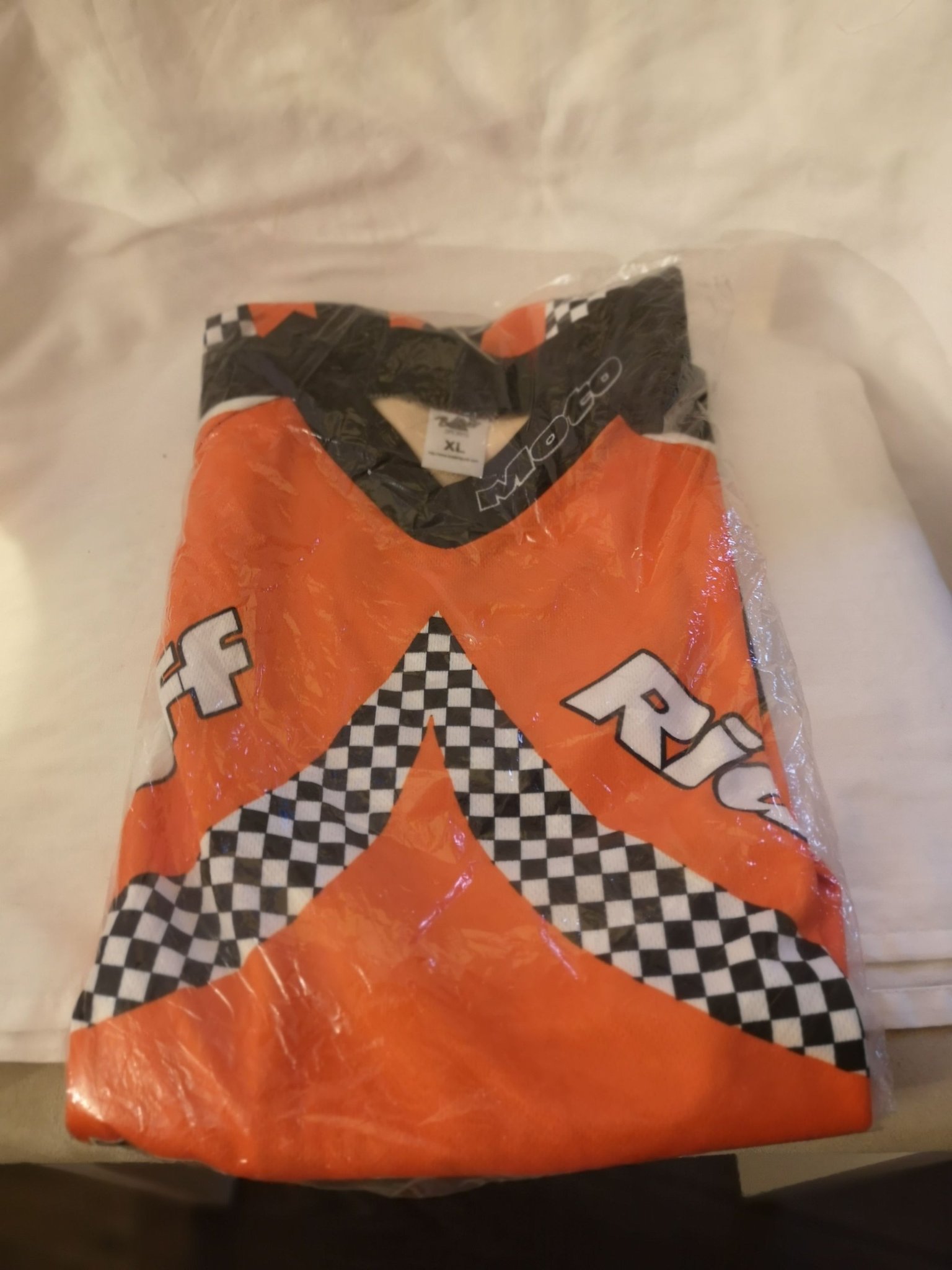 Ny Cross tröja, strl XL, svart och orange, bolder Sports.