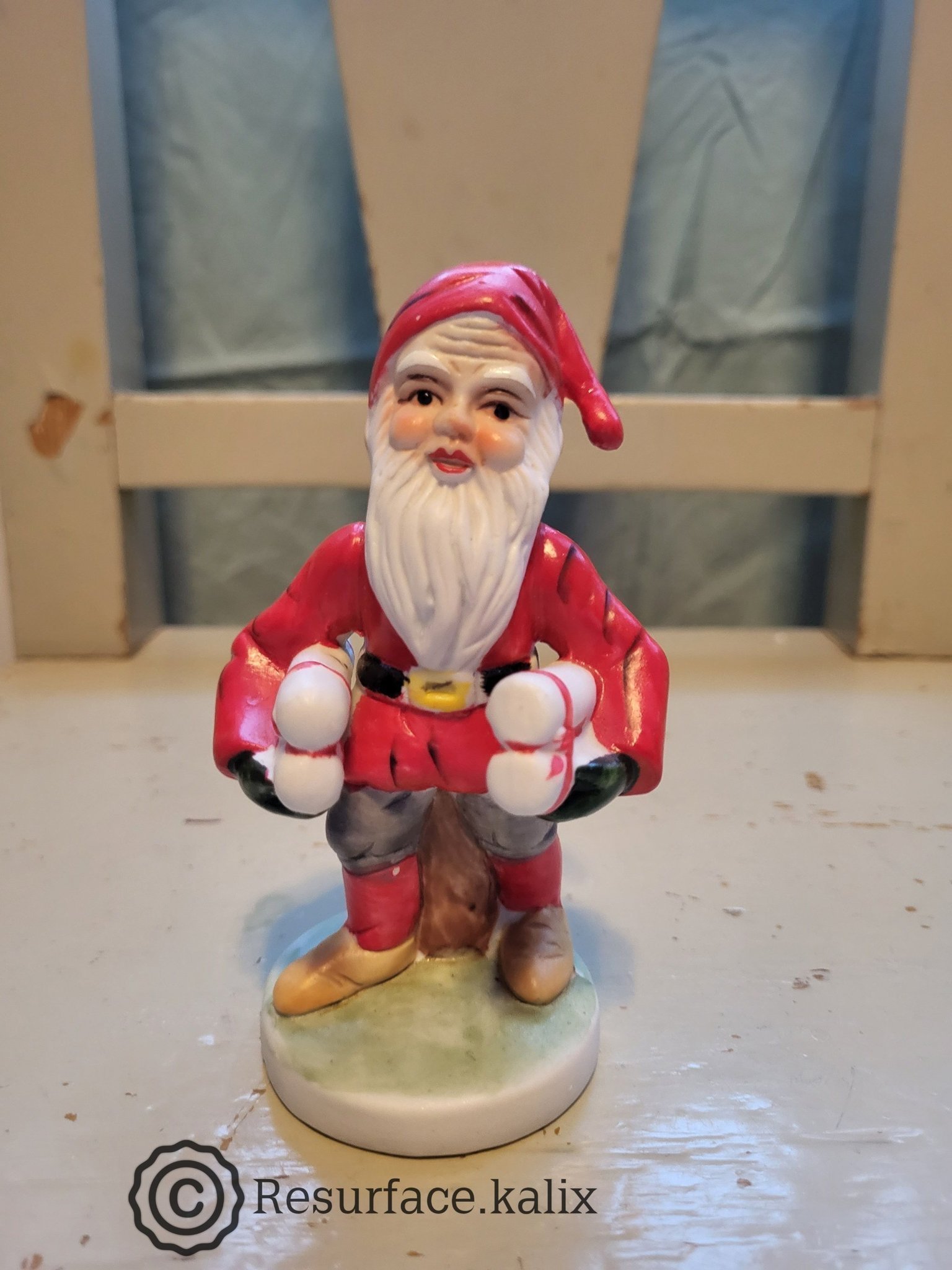 Tomte med Julklappar Figur.. Köp från Resurface.Kalix på Tradera