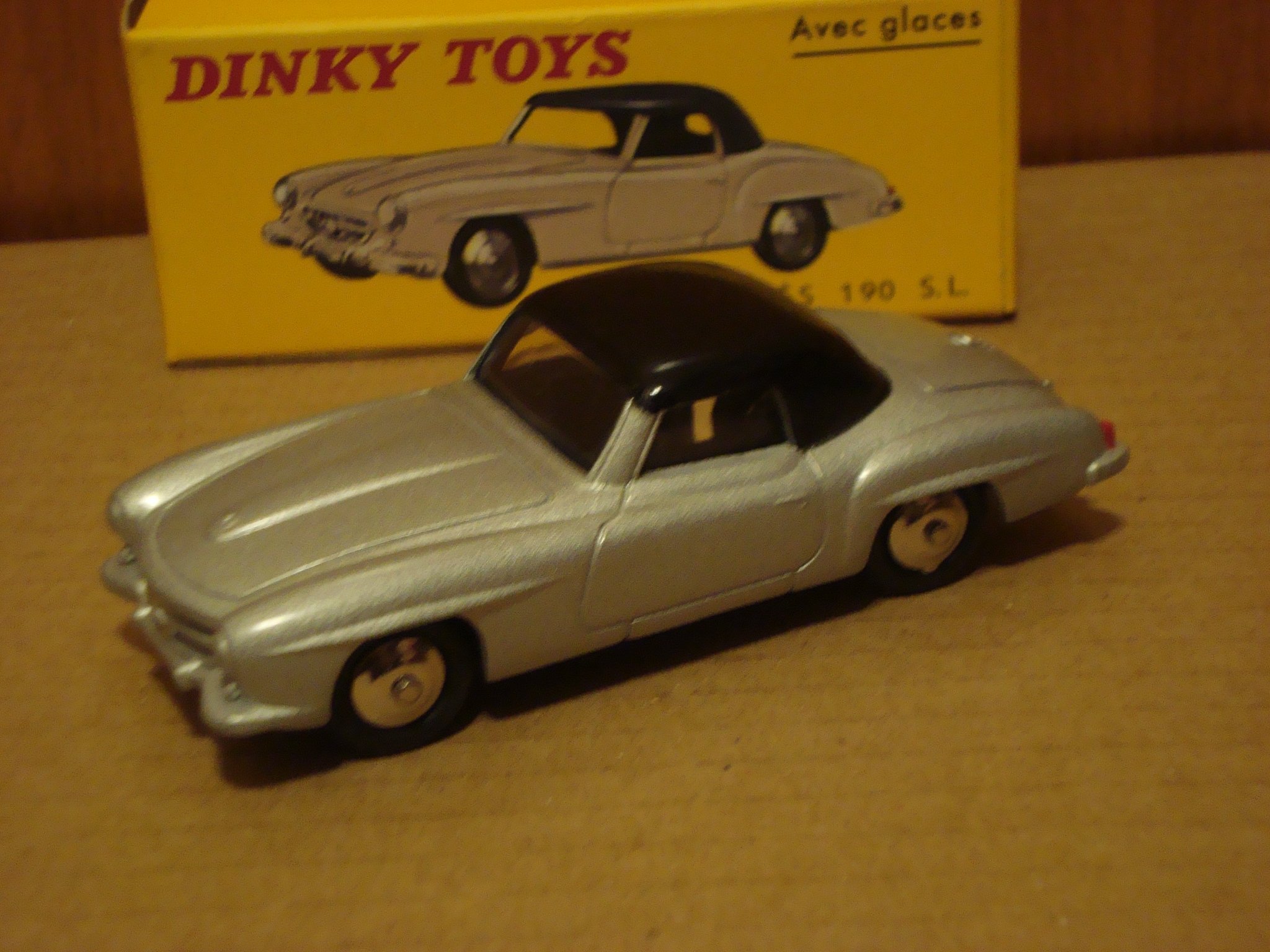 dinky toys mercedes 190 sl