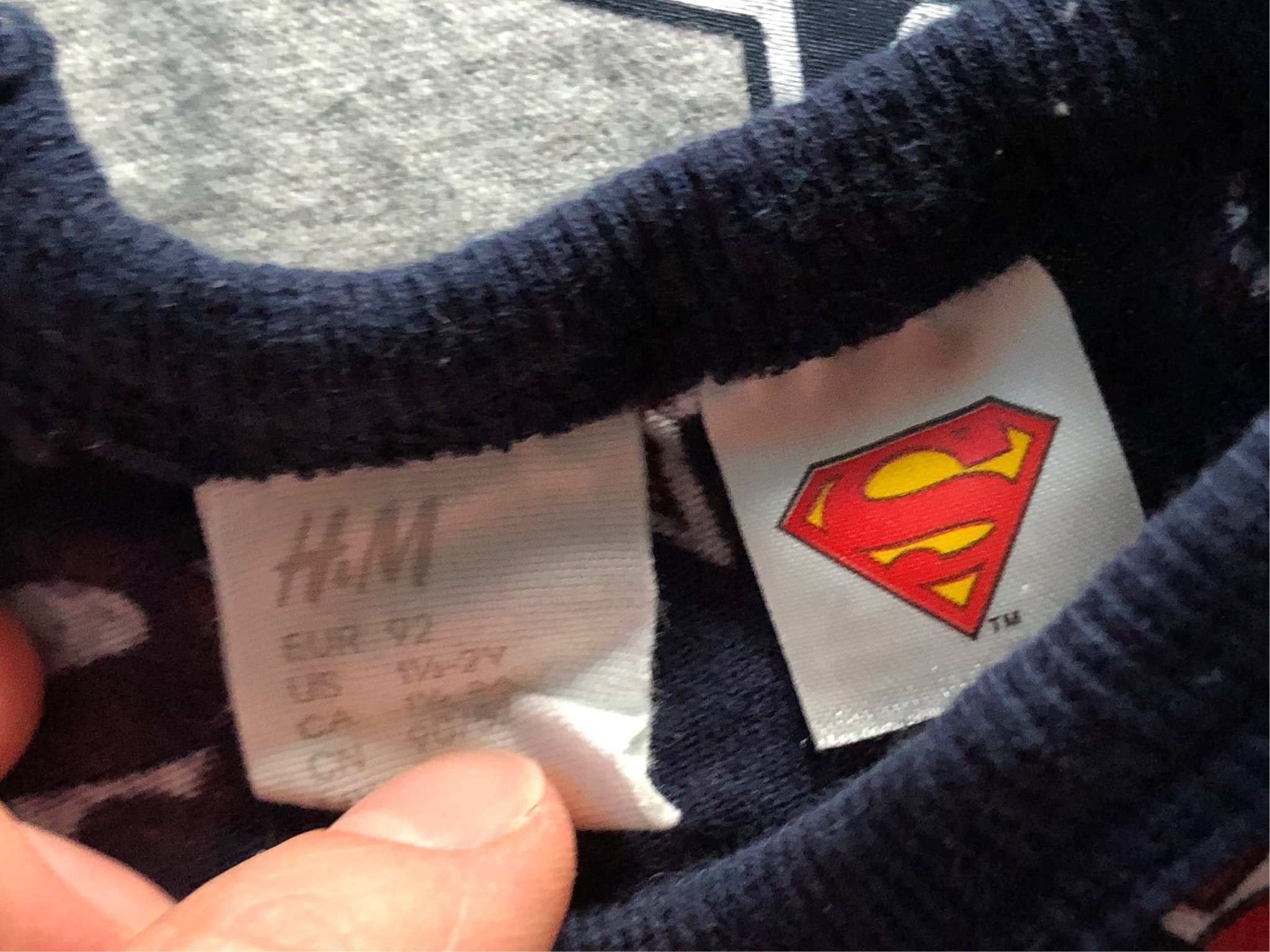 2 st Superman tröjor. Från H&M. Storlek 92