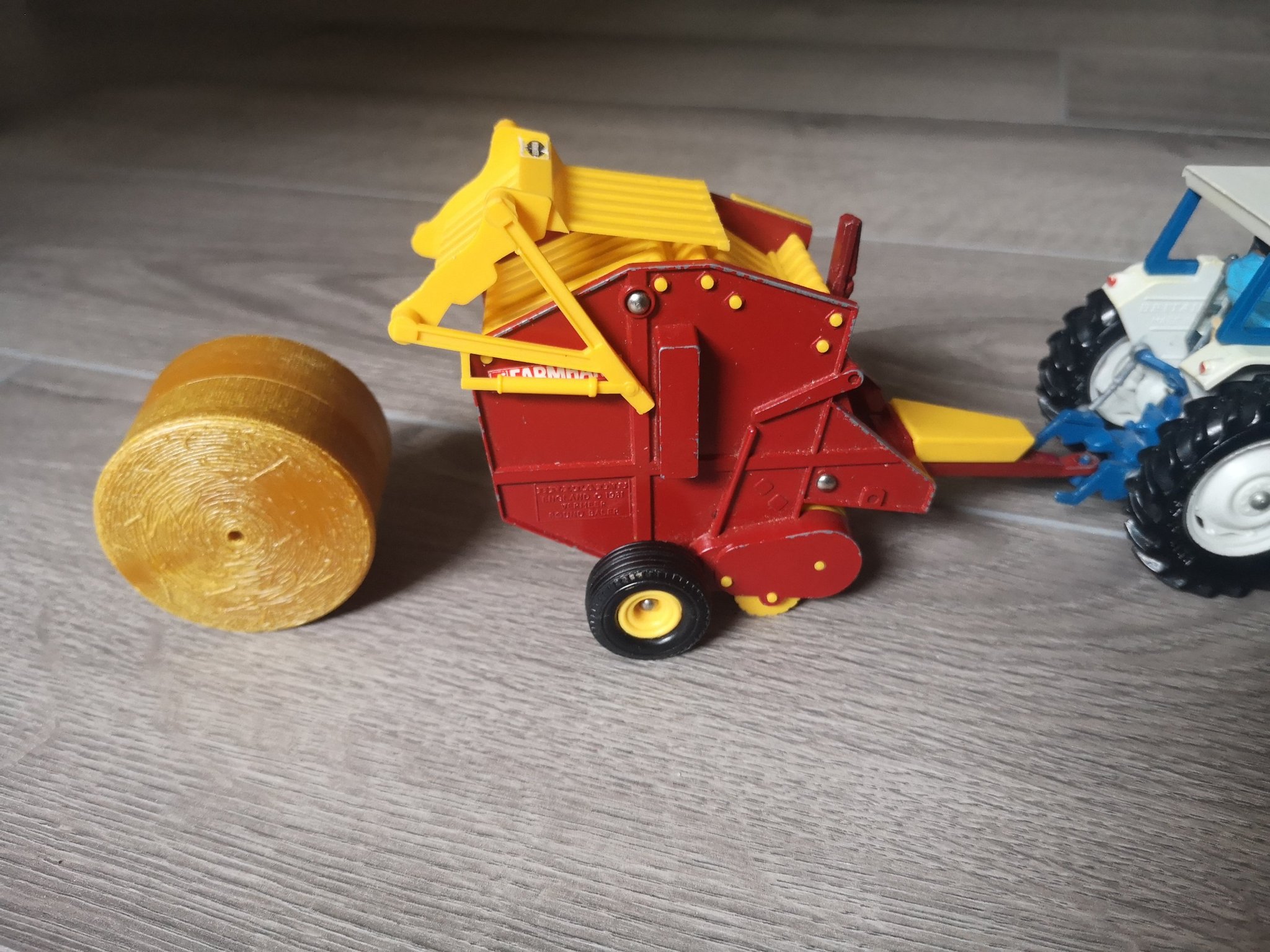 Se produkter som liknar Britains Farm 9532, Vermeer F.. på Tradera