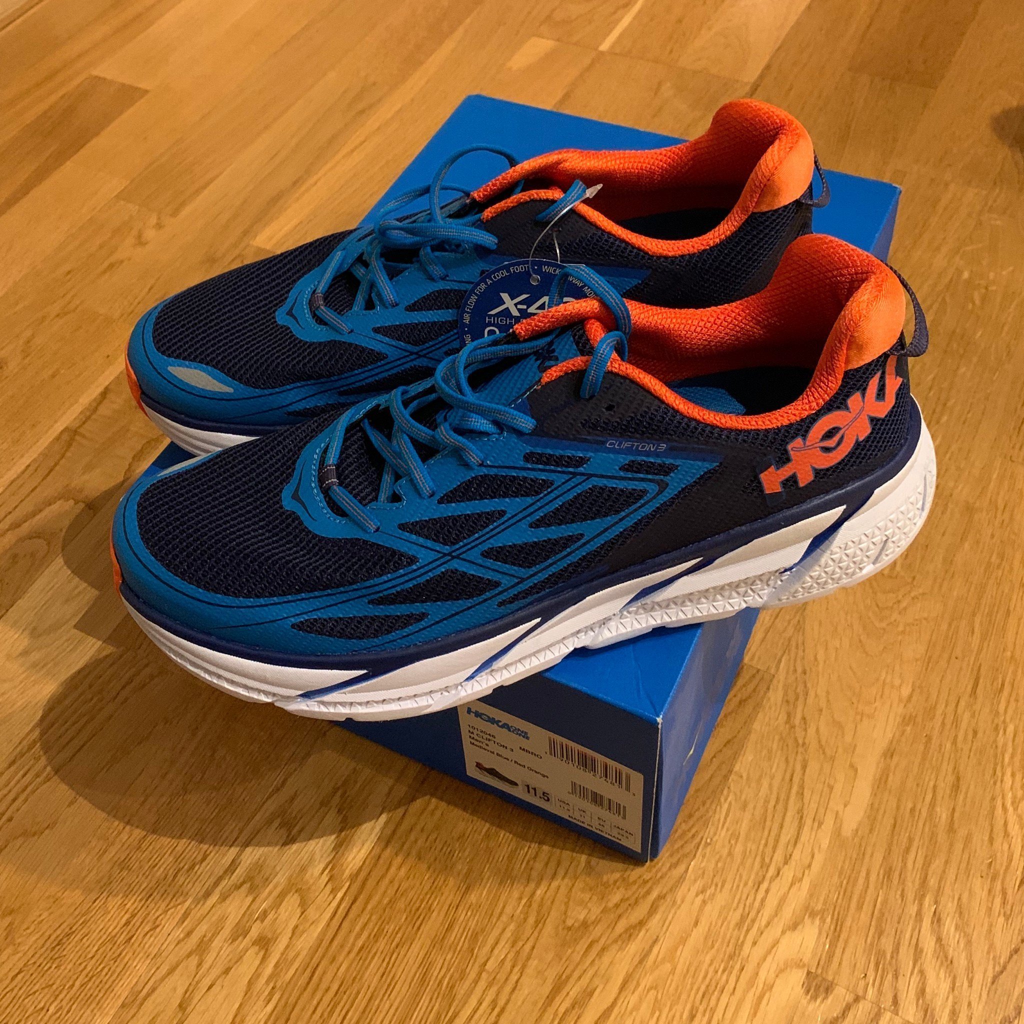 hoka one one clifton 3