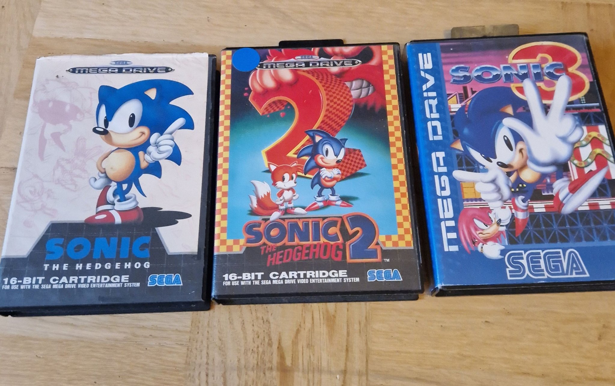 Mega Drive Plus One Sonic the Hedgehog Sega Console Boxed HAA-2510 Video Game Mega Drive Plus One Sonic the Hedgehog Sega Console Boxed HAA-2510 Video Game
