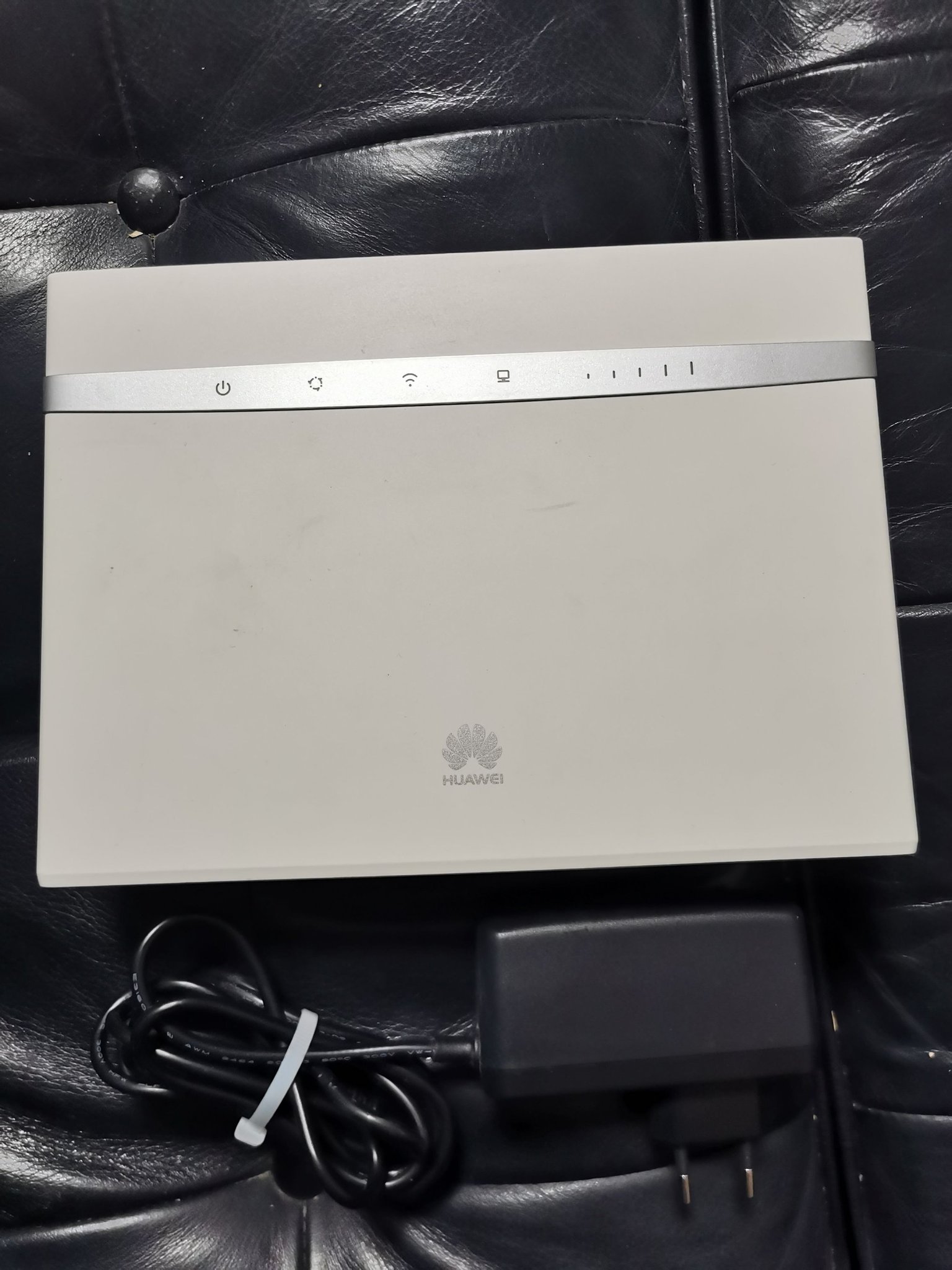 Se produkter som liknar Huawei 4G modem/Router simkort på Tradera ...