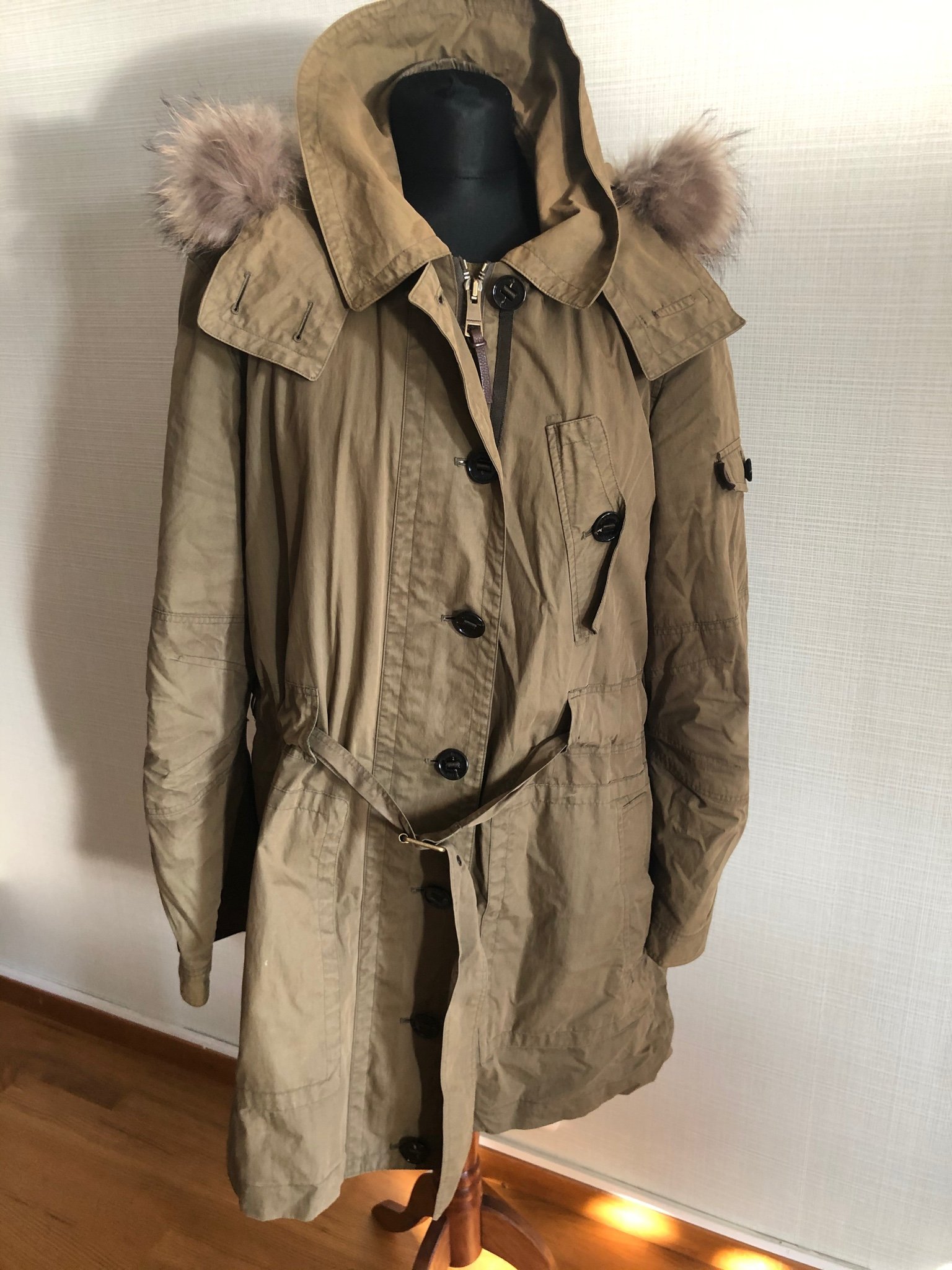 BURBERRY BRIT vinterjacka med luva (äkta päls),.. (411227023 BURBERRY BRIT vinterjacka med luva (äkta päls),.. (411227023