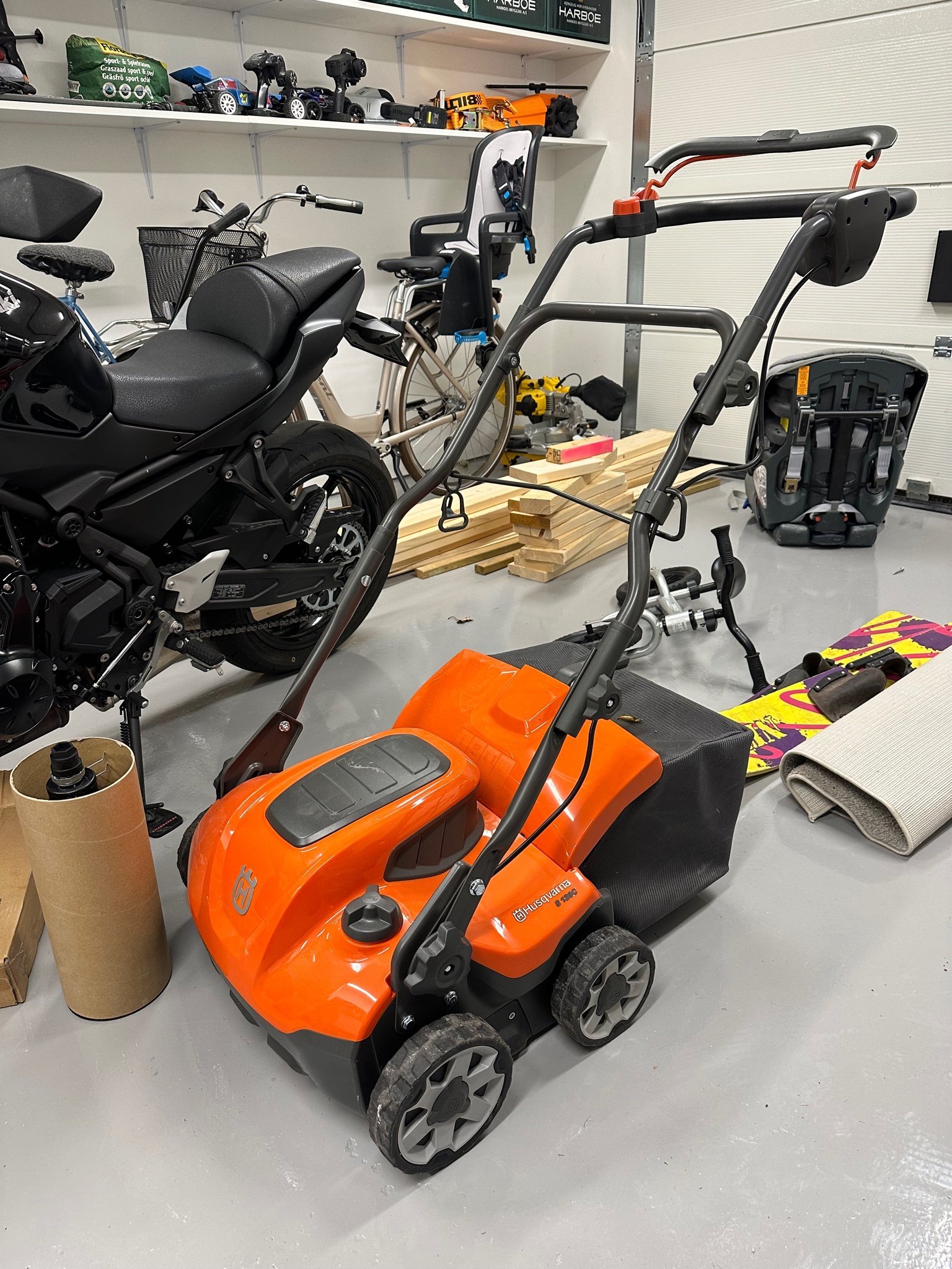 Husqvarna S 138C vertikalskärare / mossrivare Köp på Tradera (609503409)