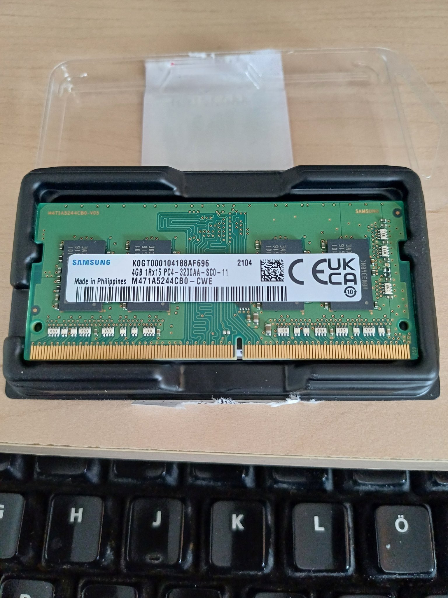 Se produkter som liknar Samsung RAM DDR4 SODIMM 4 GB,.. på Tradera ...