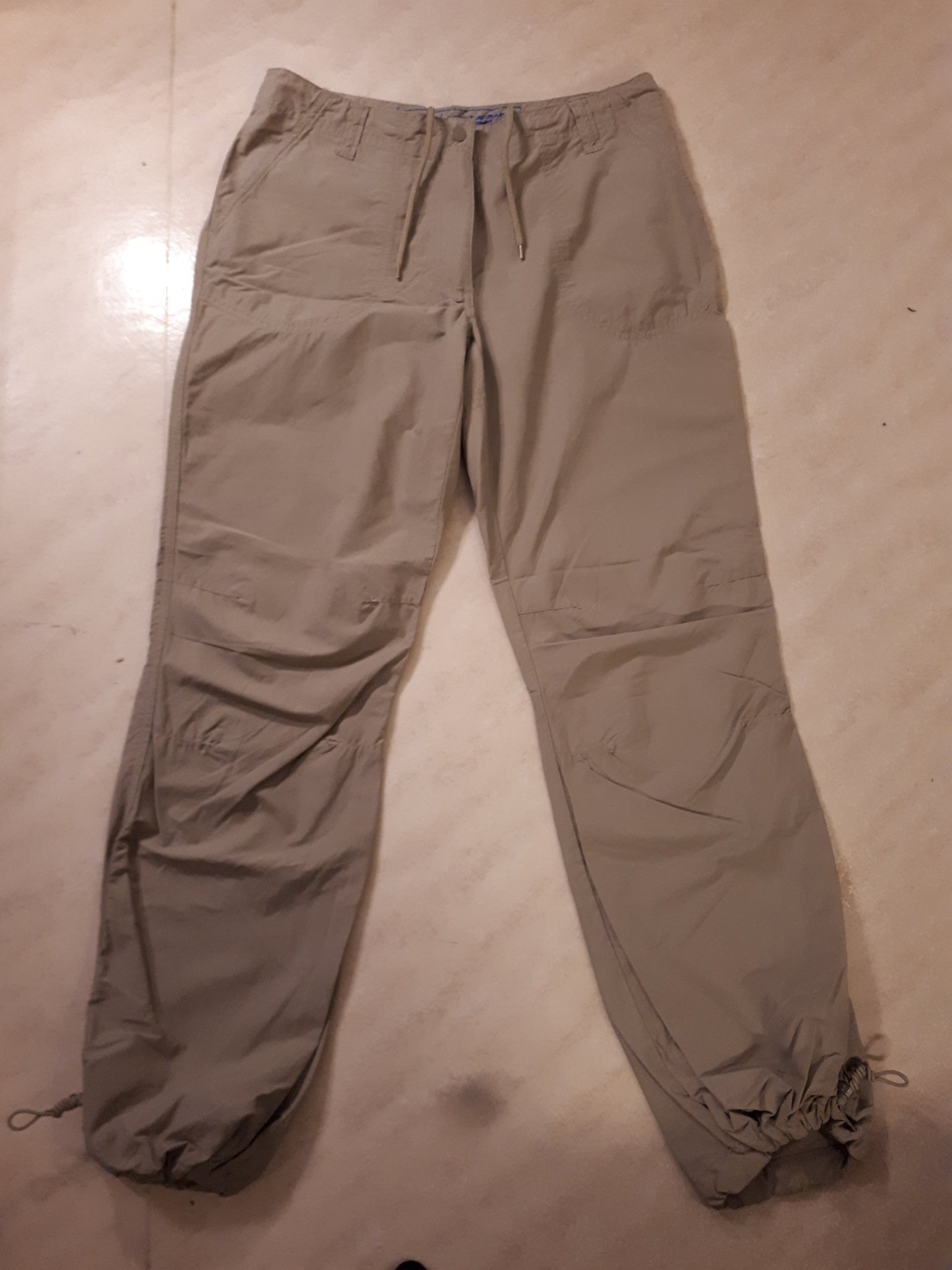 H&M LOGG SPORT Byxor Storlek 40 Beige