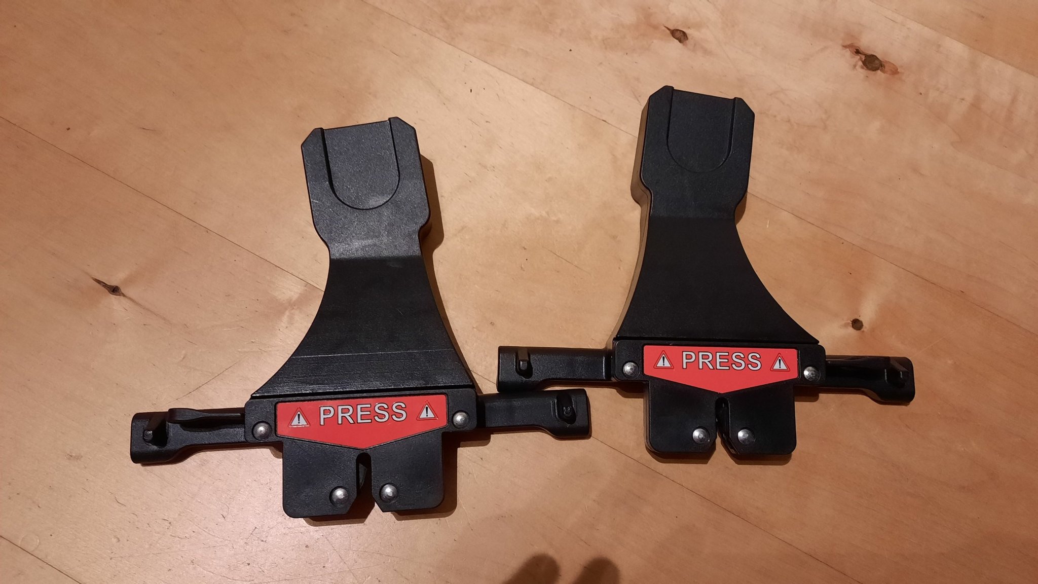 Se produkter som liknar Emmaljunga adapter standard M.. på Tradera