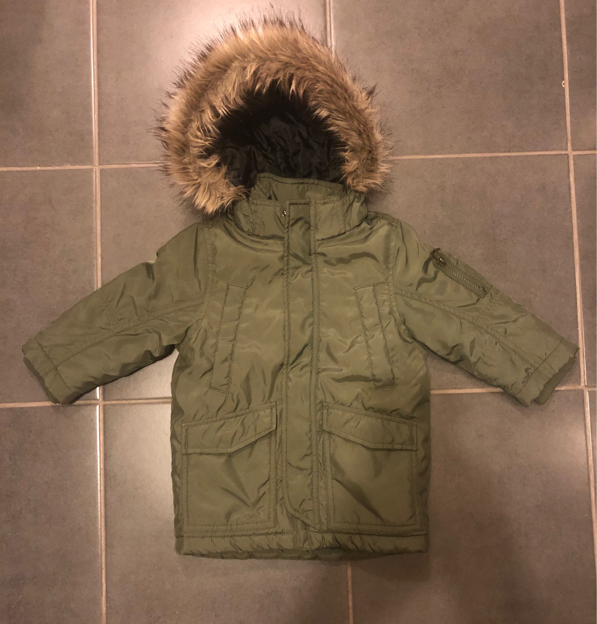 Vinterjacka strl 92 från HM (415459747) ᐈ Köp på Tradera Vinterjacka strl 92 från HM (415459747) ᐈ Köp på Tradera