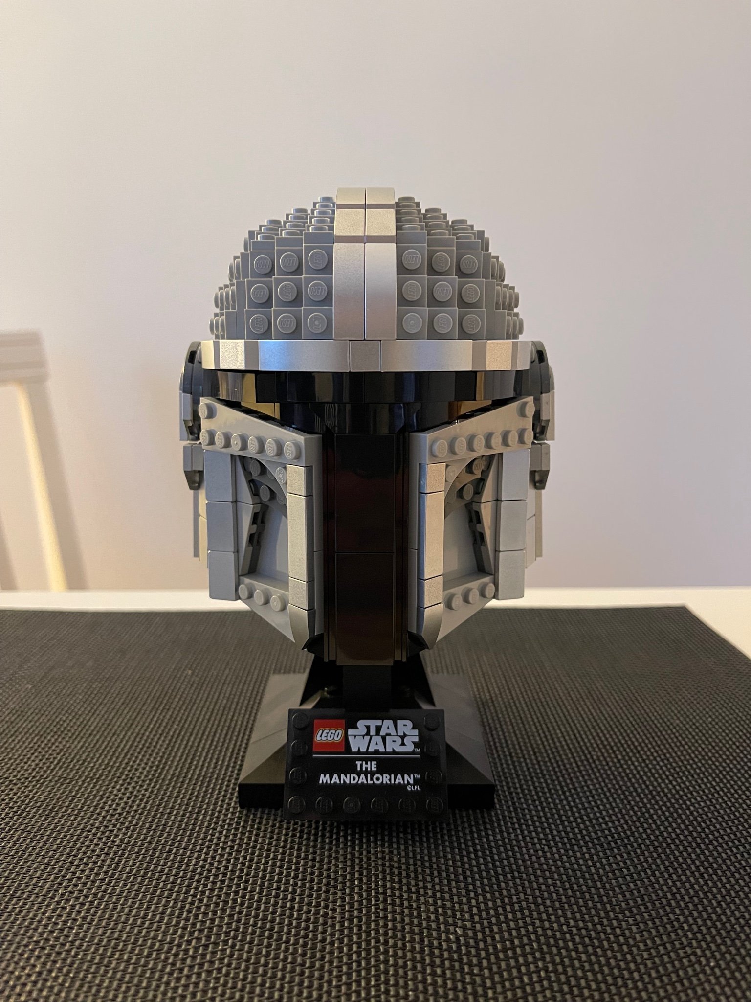 casco lego mandalorian