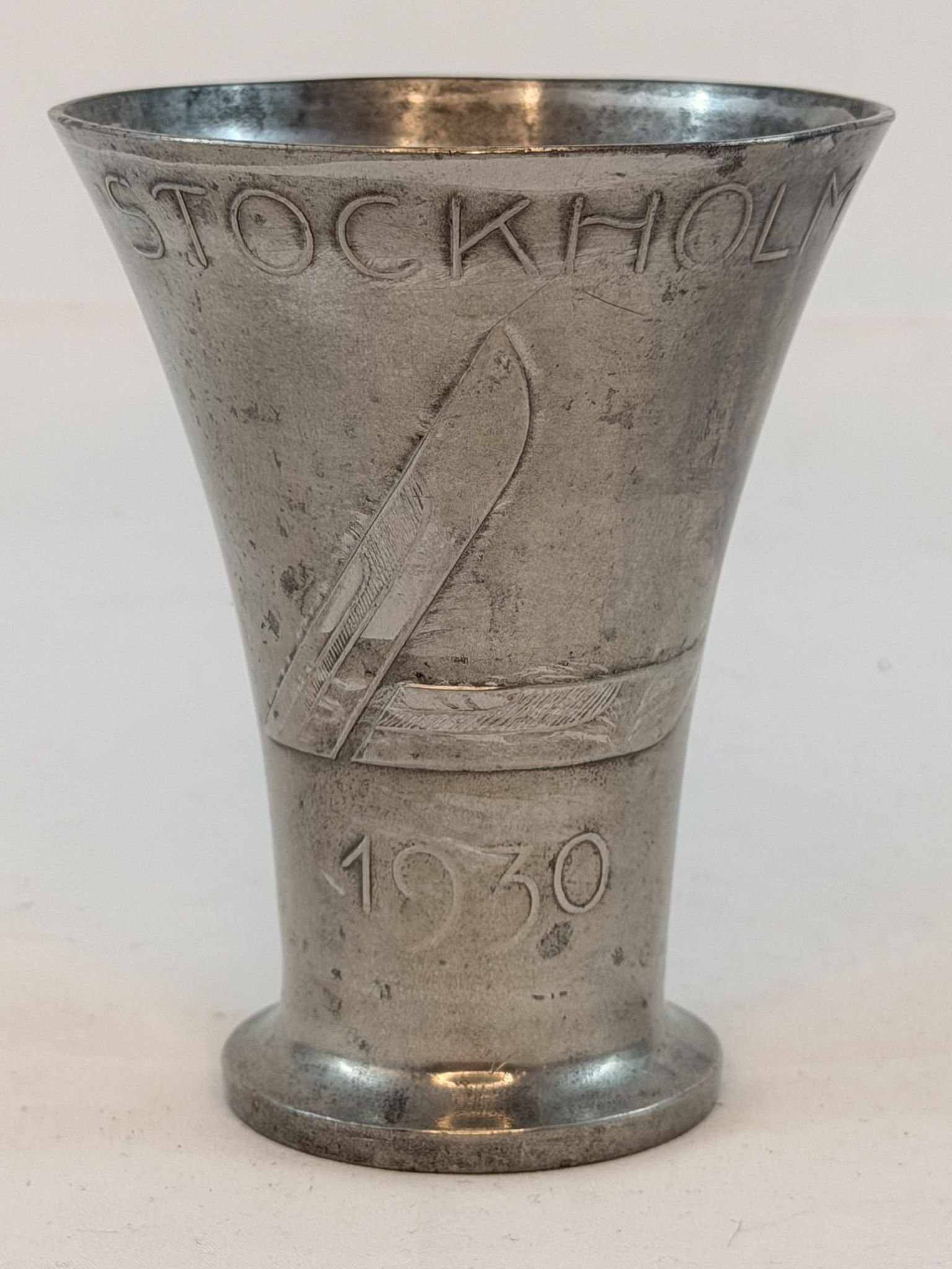 VAS FRÅN STOCKHOLMS UTSTÄLLNINGEN 1930 NORRAHAMMARS TENN STÄMPELMÄRKT