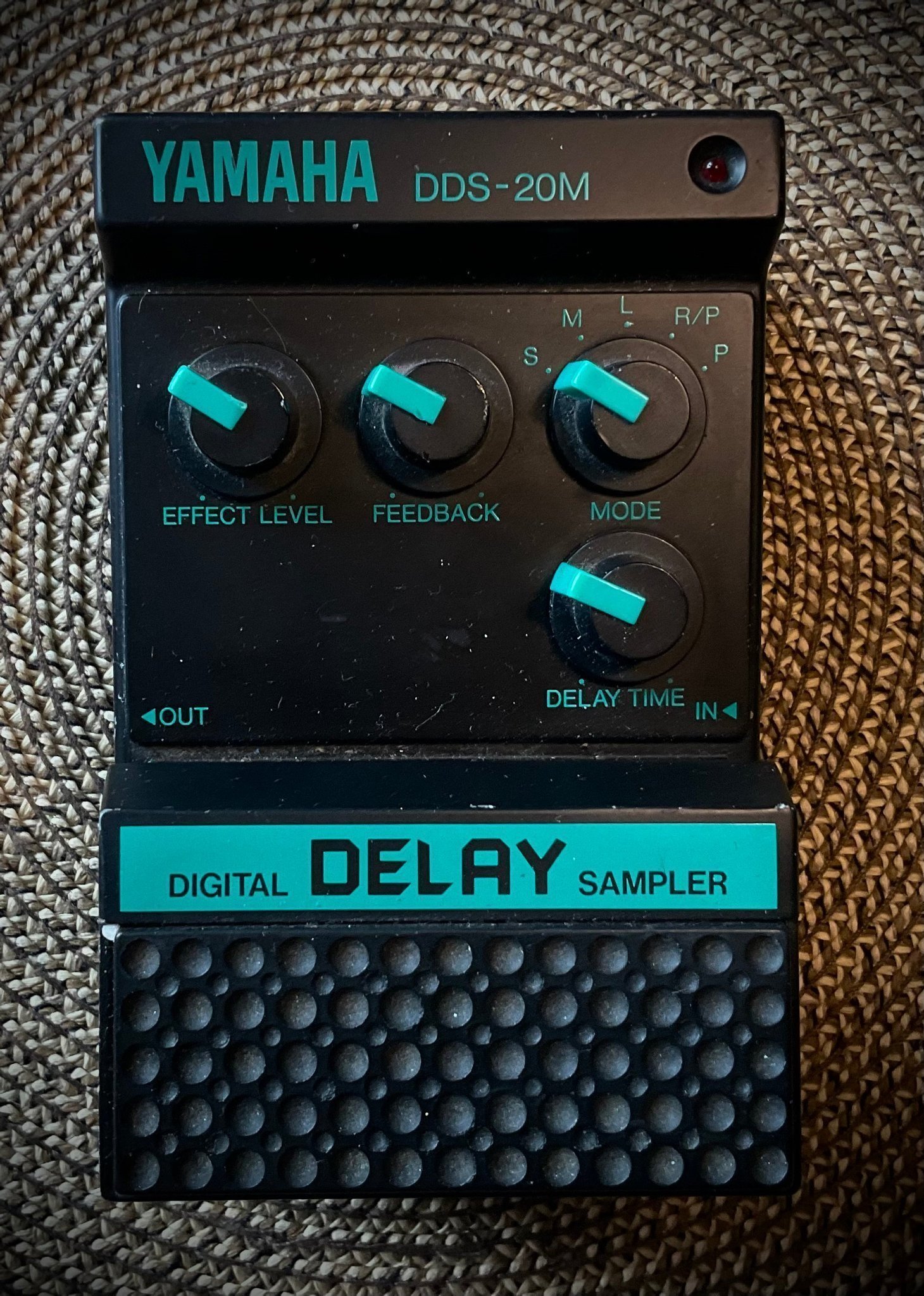 Se produkter som liknar = Yamaha DDS-20M Digital Dela.. på Tradera