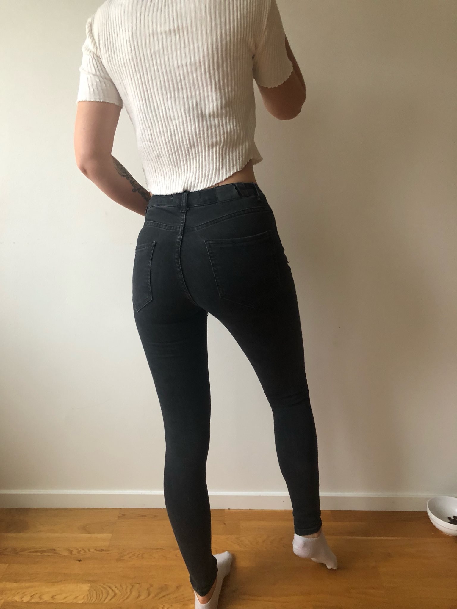 stretchiga svarta jeans stretchiga svarta jeans