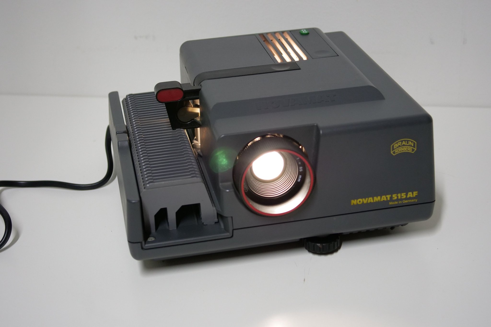 Braun Novamat 515 AF Diaprojektor dia slider fo.. Köp på Tradera