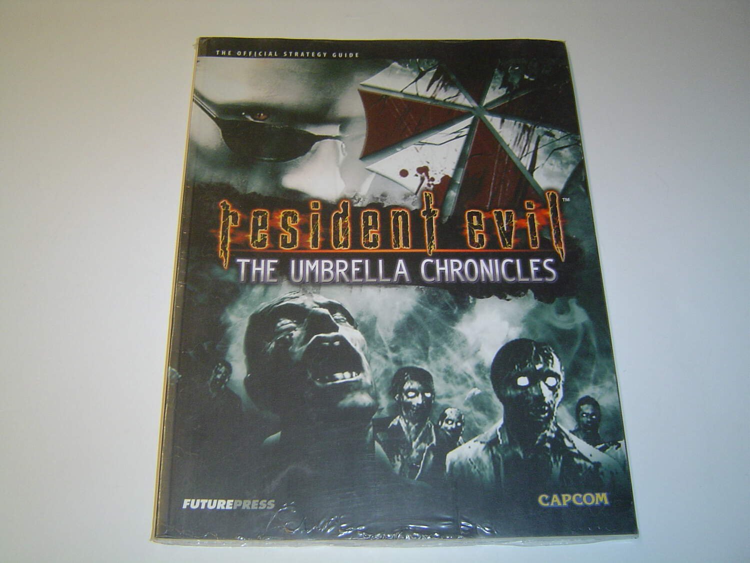 Resident Evil Umbrella Chronicles Spelguide Guide Bok Nintendo Wii spelet *NYTT*