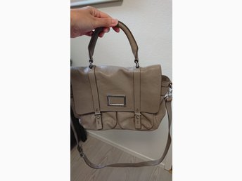 marc jacobs väska beige grå marc jacobs väska beige grå