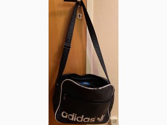 Adidas vintage trunk väska skinnväska Adidas vintage trunk väska skinnväska