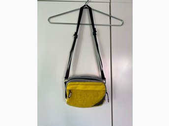 Acne Studios Blå Konst väska Acne Studios Blå Konst väska