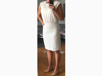 Valerie vit klänning med spets ( 38 bröllop bru.. (425281231 Valerie vit klänning med spets ( 38 bröllop bru.. (425281231
